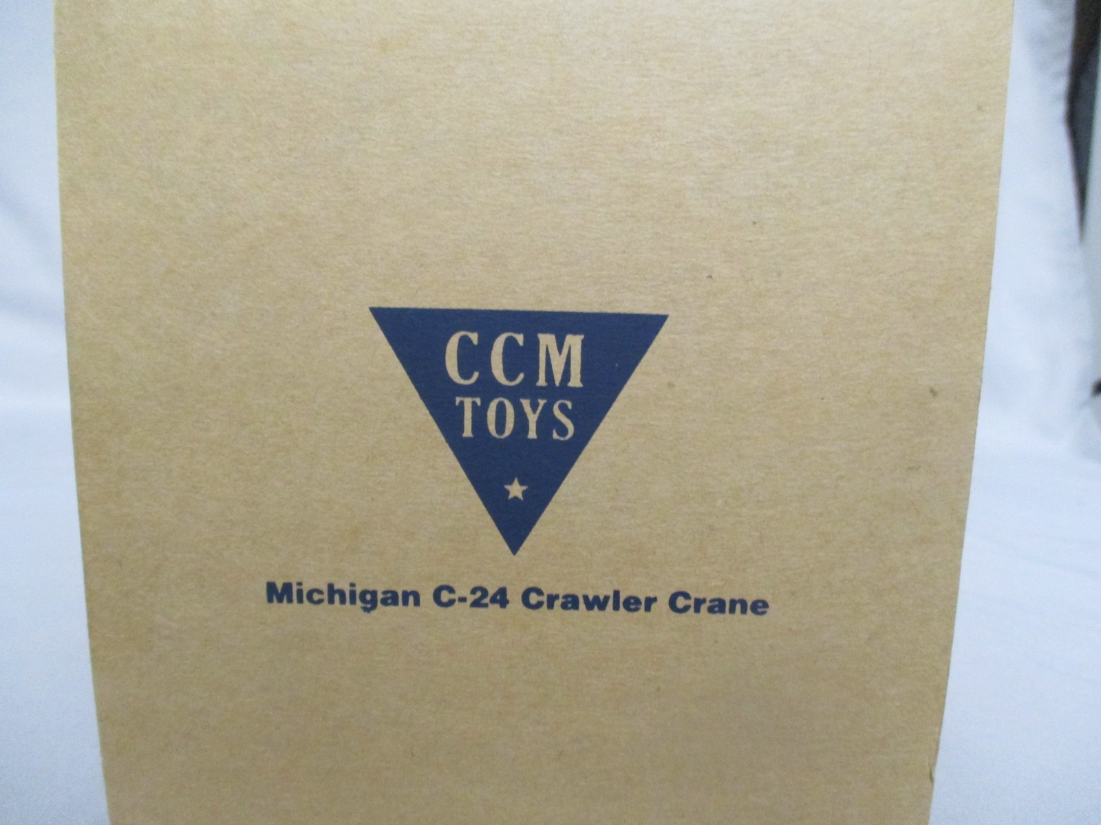 CCM Michigan C-24 Crawler Crane clamshell bucket 1/48 Brass NIB Released: 2010