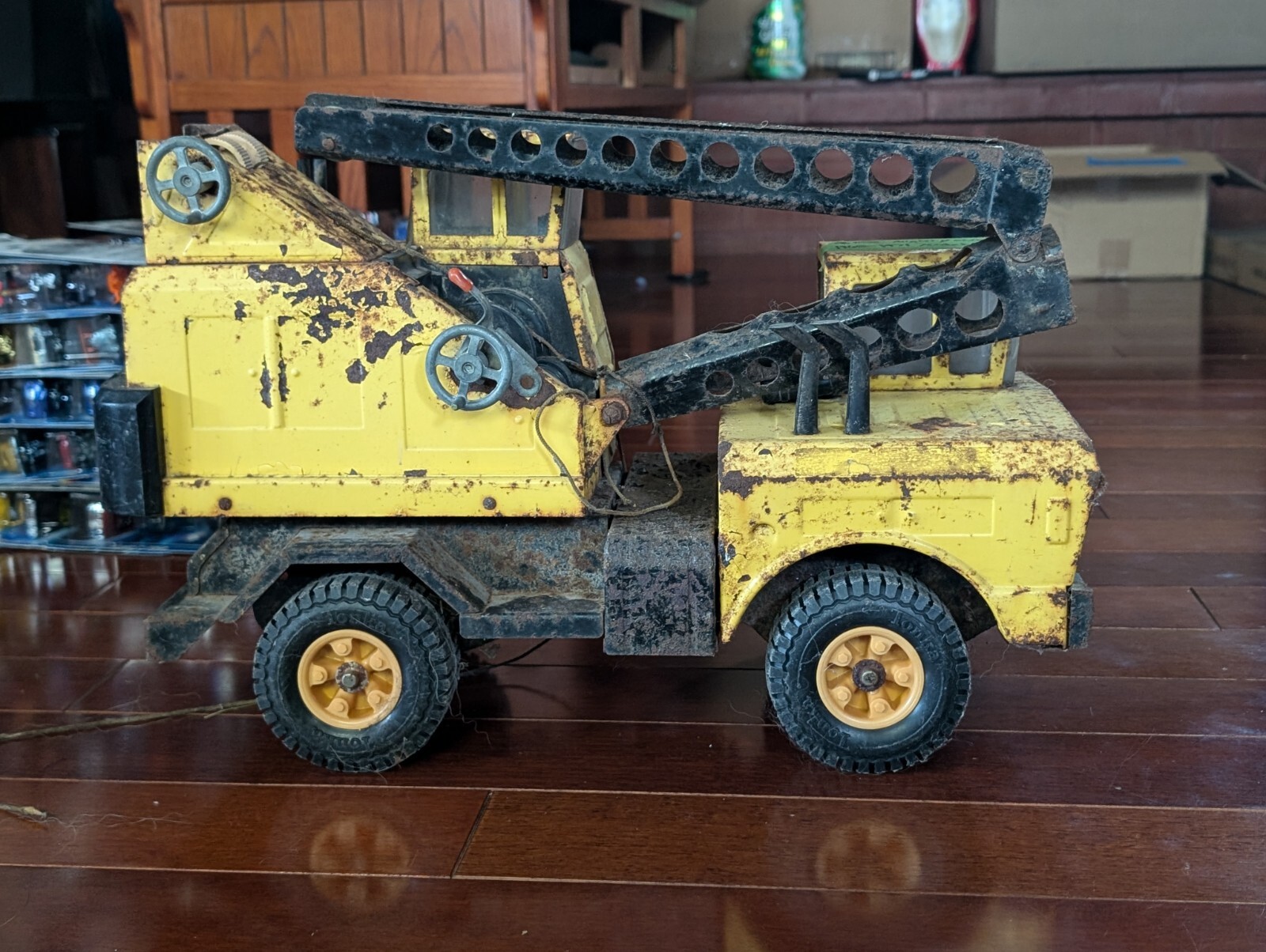 Vintage TONKA Mighty Crane 1965-1971 Model Pressed Metal Toy