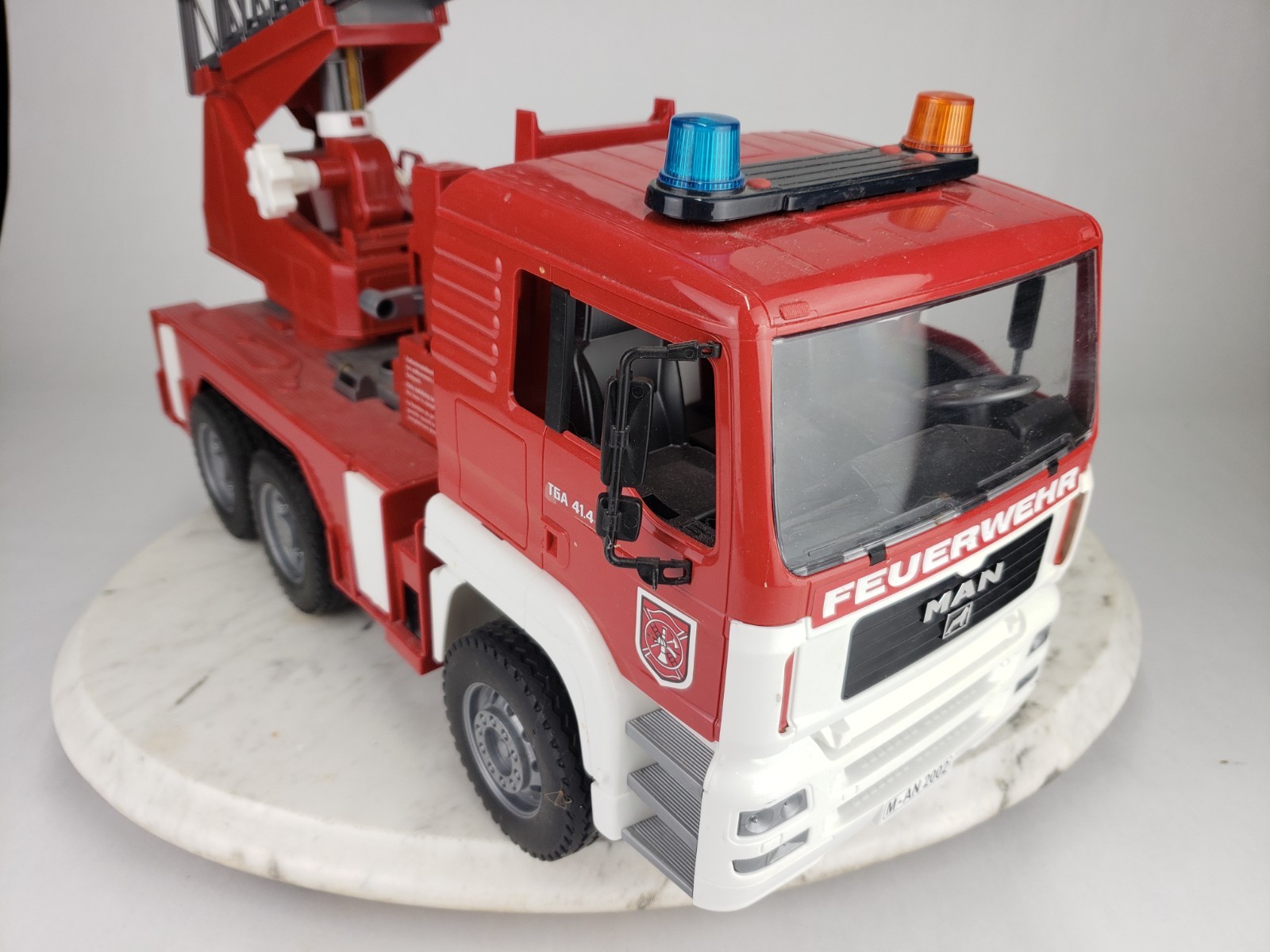Bruder Toys Man Firetruck Ladder Hose Fire Engine Truck 2001