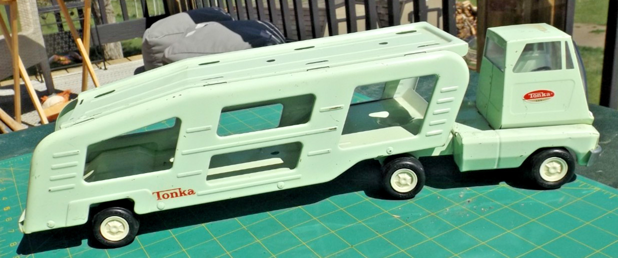 Vintage 1960’s Tonka Car Carrier Transport Truck Pressed Steel Green