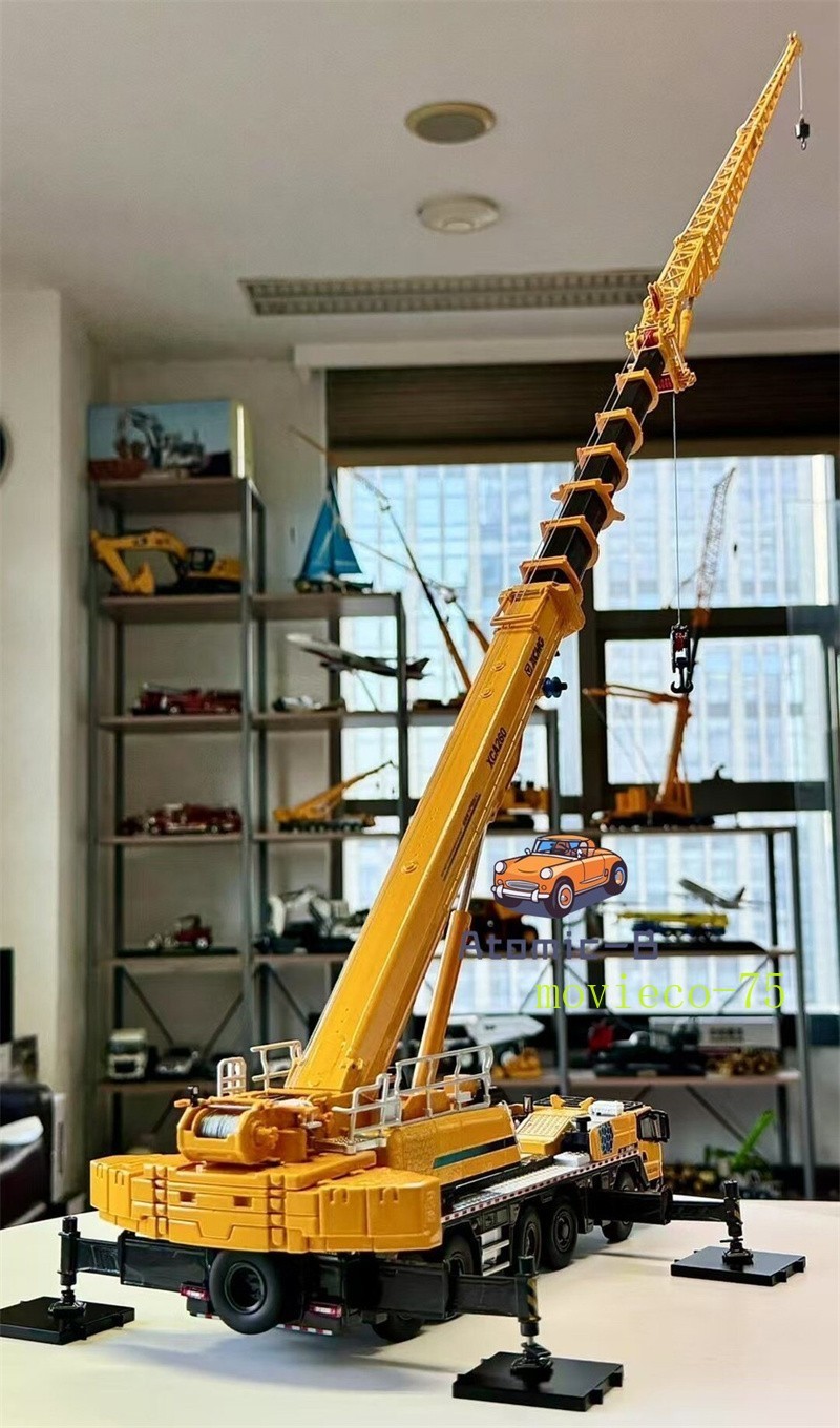 1:50 XGMC XCA260L8 260 Two-cab 5-axle Alloy Crane Model XCMG All-terrain Crane