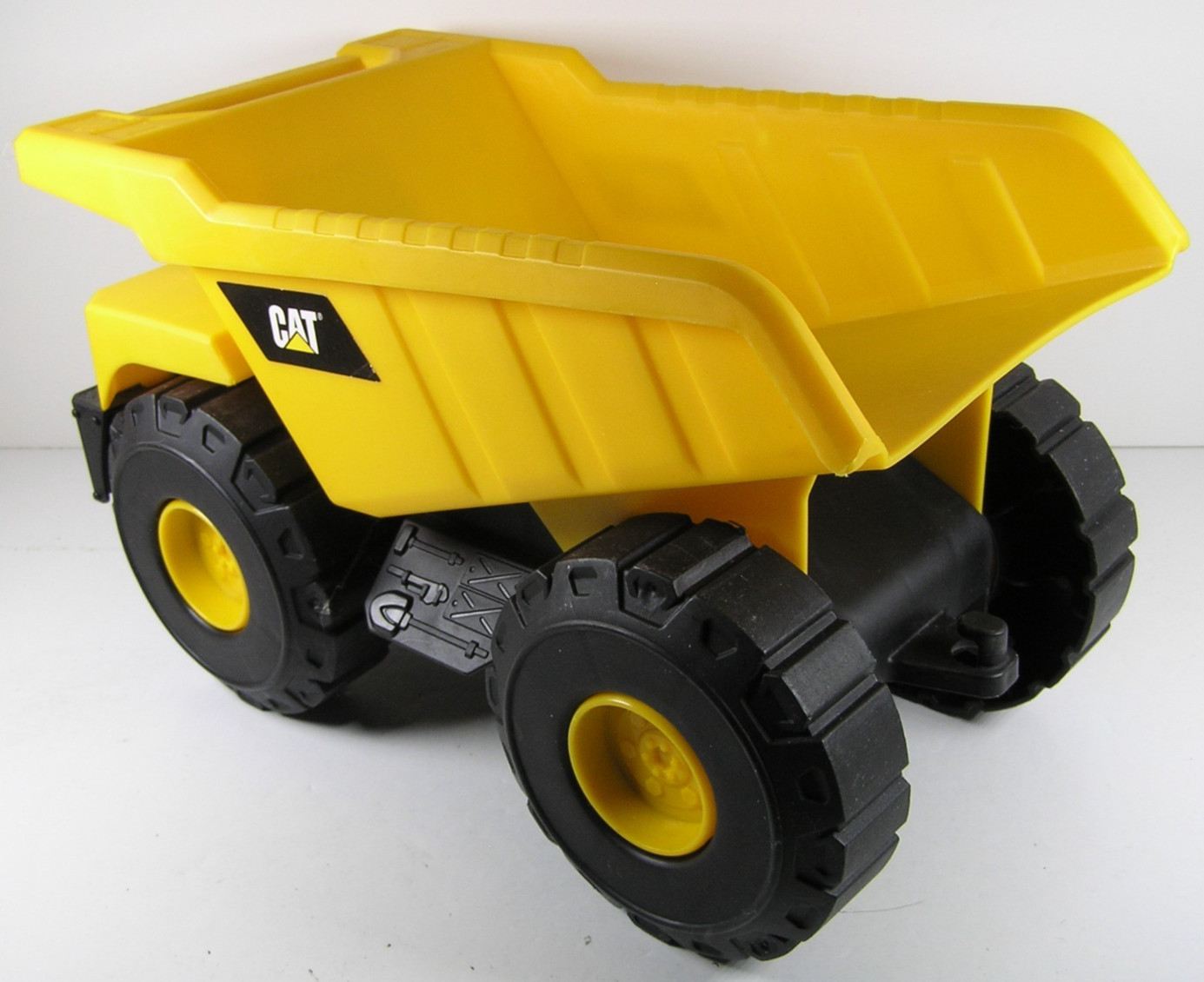 Funrise CAT Yellow Dump Truck Construction Vehicle 10″ Long Plastic Vietnam 2019