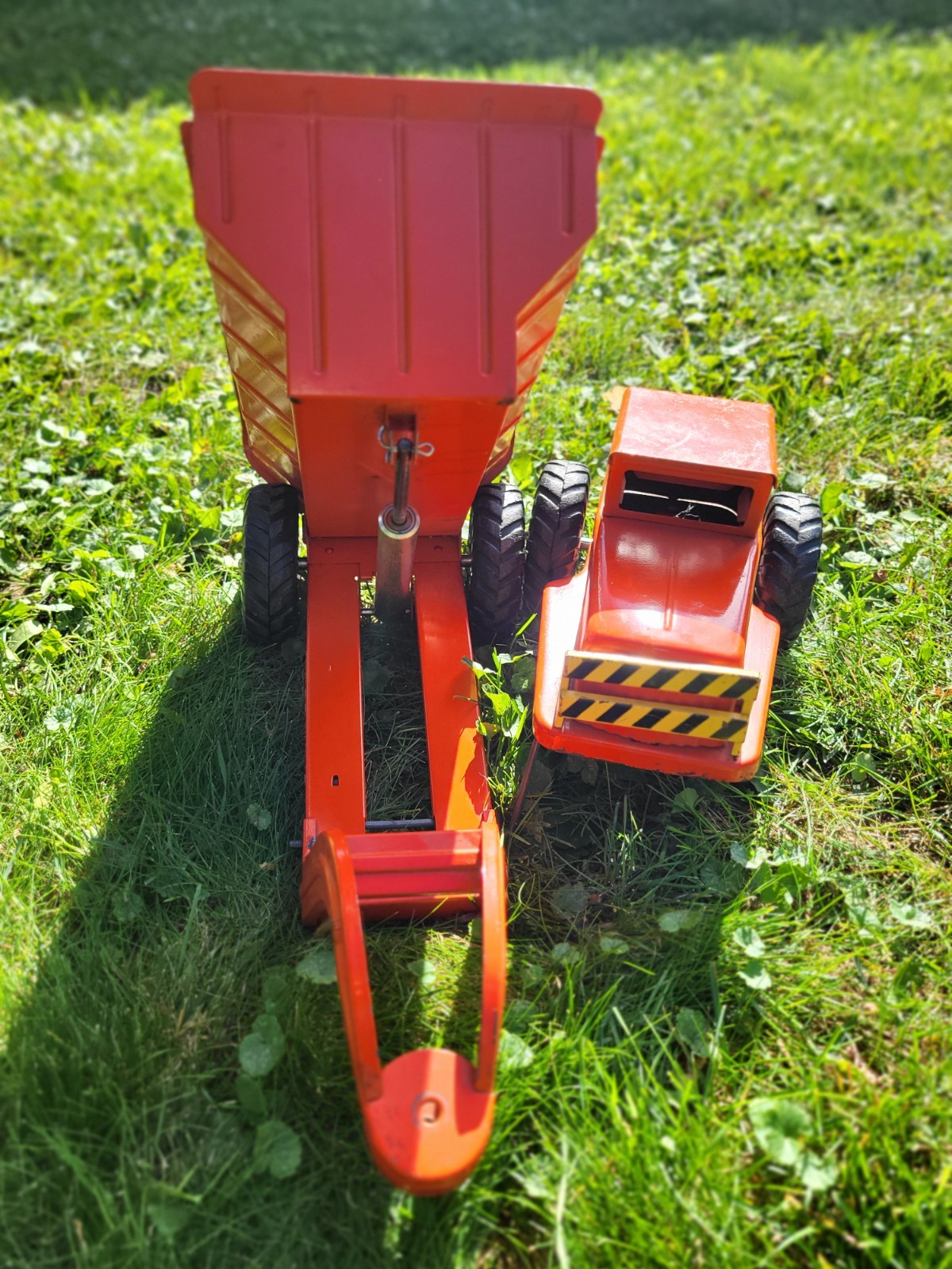 NYLINT HYDRAULIC DUMPER EARTH MOVER WORKS 1950’S