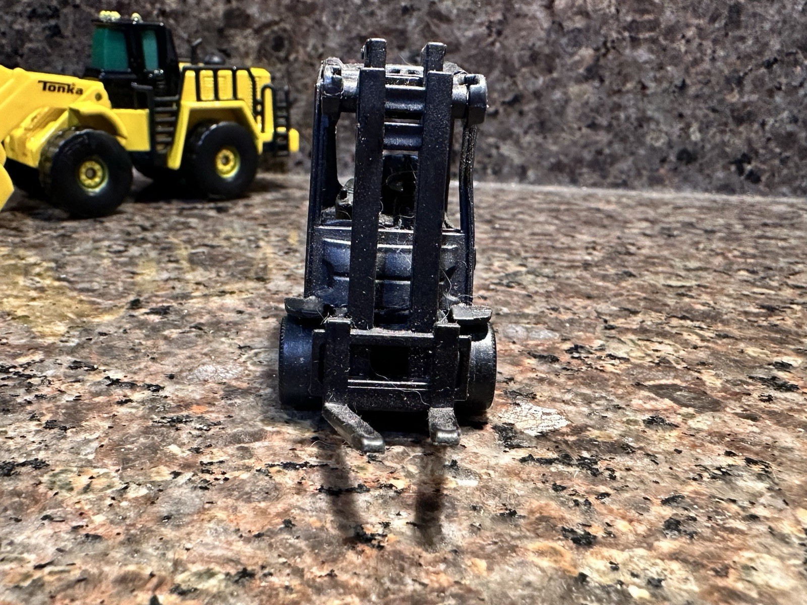 Lot of 2 Diecast Vehicles Tonka Wheel Loader & Siku Linde Forklift Construction