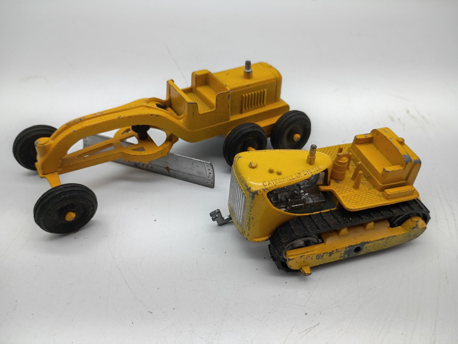 Vintage 1950s Tootsie Toy Road Grader Bull Dozer Pressed Steel Construction LOT