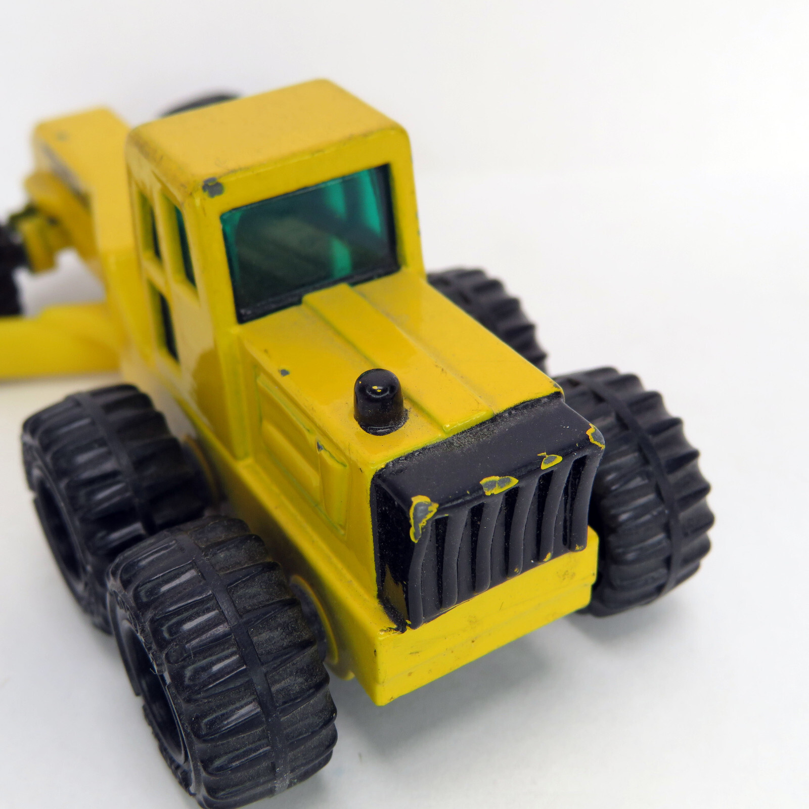 Vintage 1994 Tonka Yellow Road Grader / Earth Mover Construction 3.75″