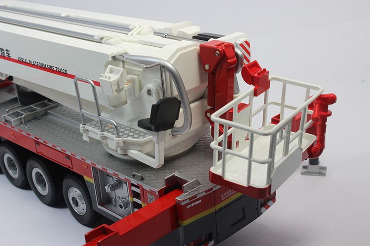 XCMG DG100 Fire Truck 1/50 Mercedes Chassis Aerial Platform Rescue Model