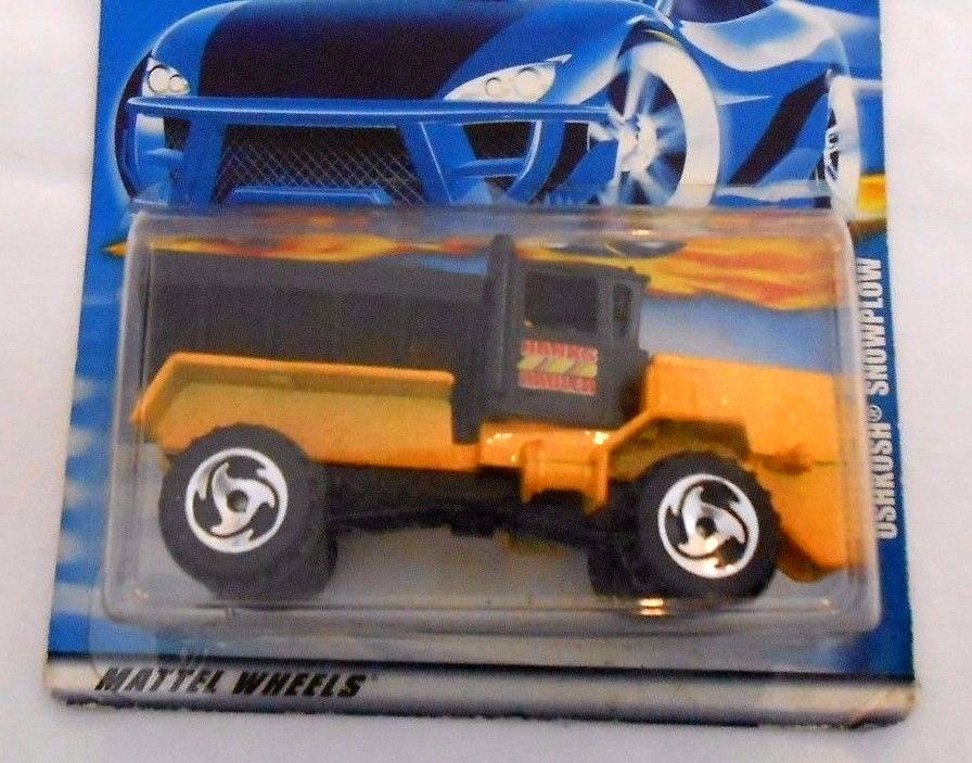 Mattel Hot Wheels OSHKOSH SNOWPLOW Collector No. 233 – 2000 – New in package