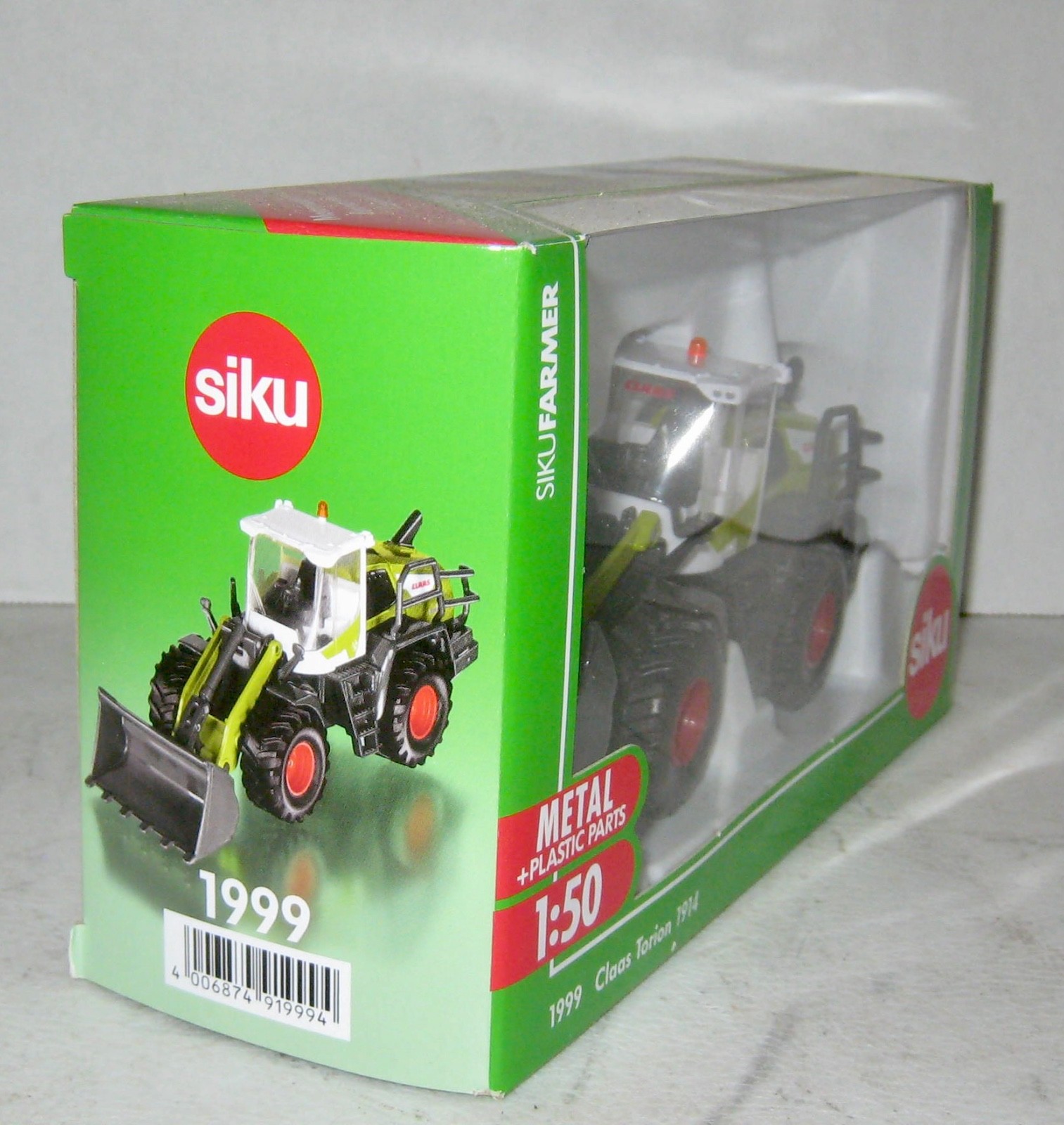 1/50 Siku #1999 Claas Torian 1914 articulated loader. NIB