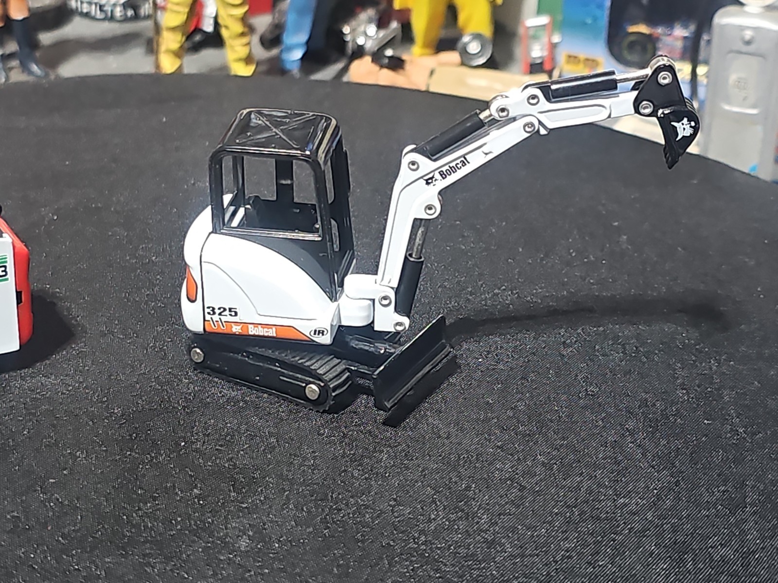 VINTAGE ERTL 1/50 Bobcat Lot OF 2 S753 Skid Steer Loader S325 Excavator NICE
