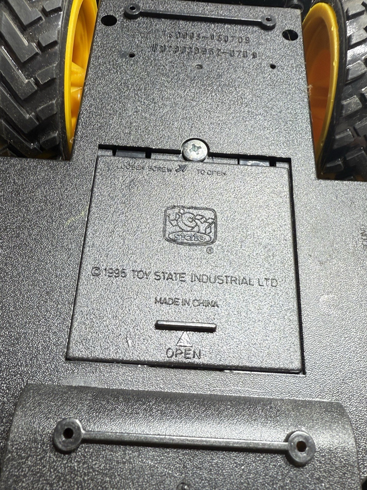 Toy State 1995 Caterpillar Forklift Plastic Toy Battery Operated