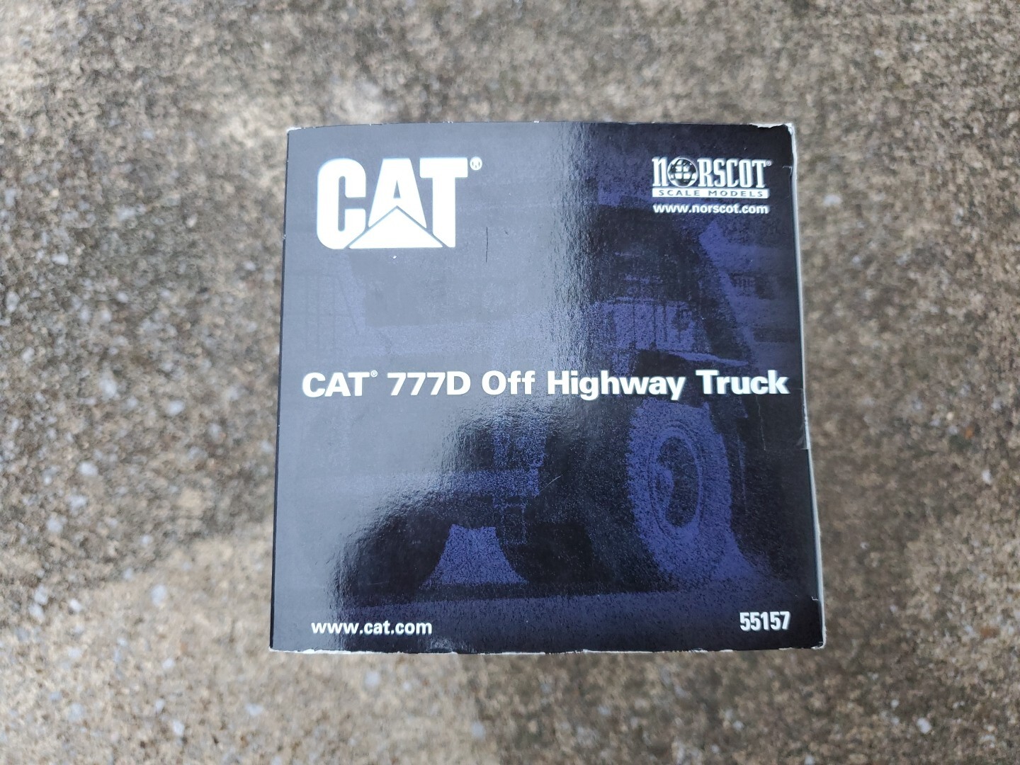 Norscot 55157 Caterpillar CAT 777D Off Highway Truck Commemorative 1:50 Die-Cast