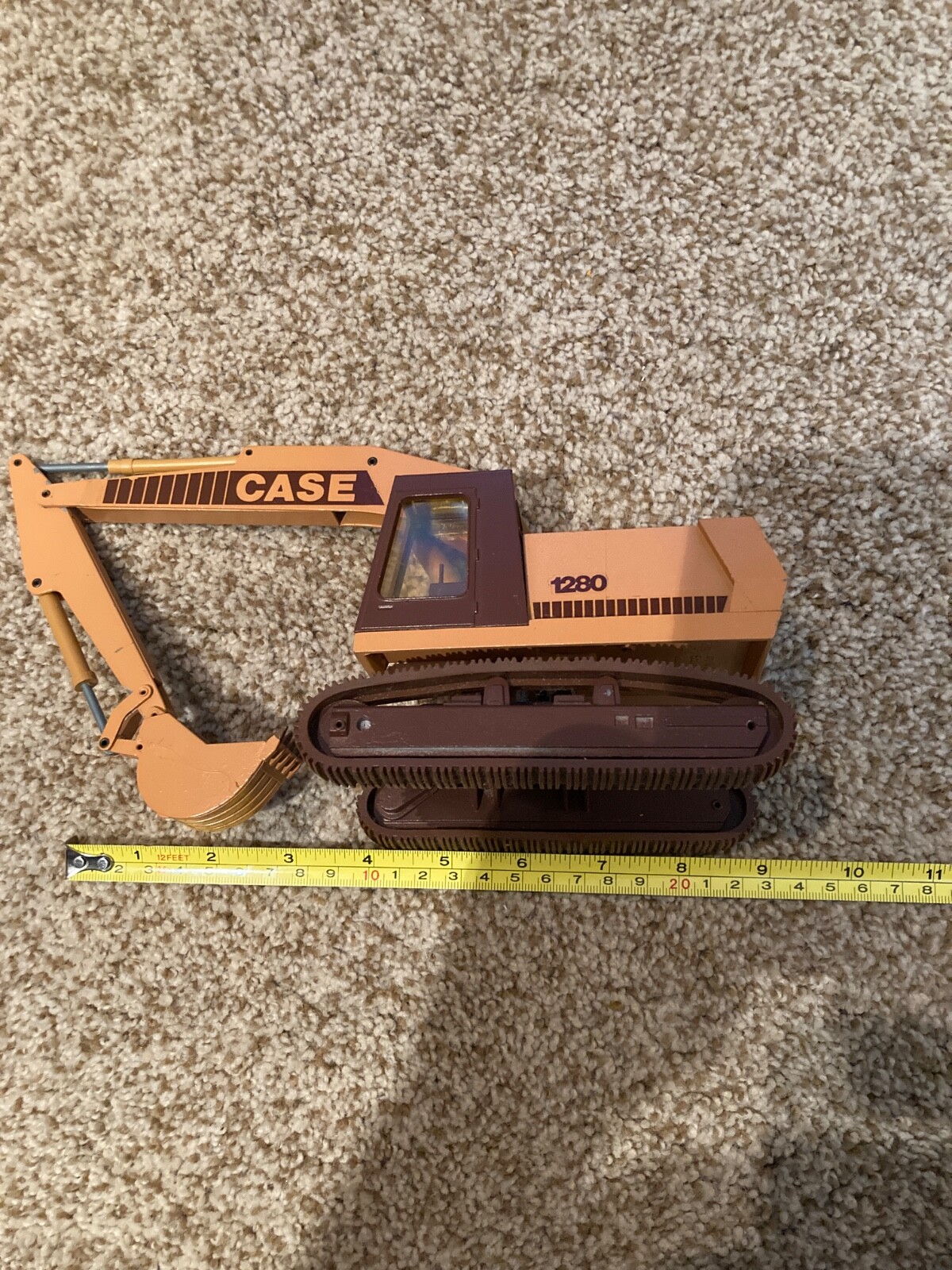 Case 1280 Excavator 1:35 Scale Diecast