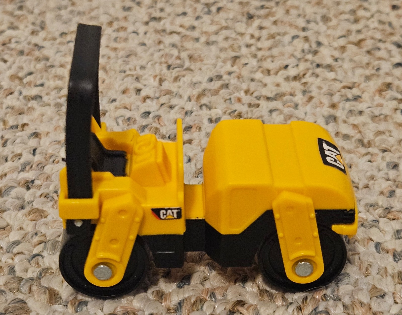 Caterpillar Cat Road Roller Construction Toy – Plastic
