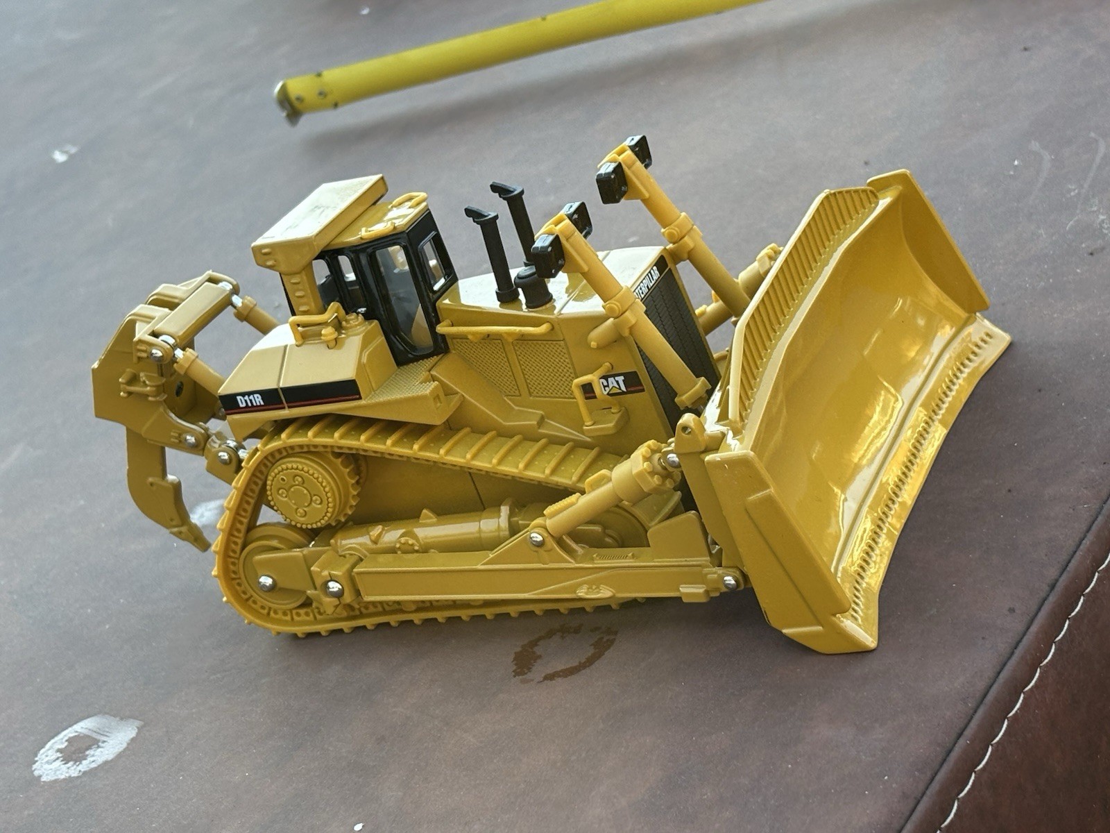 Caterpillar CAT Diecast D11R Dozer w/ Ripper 1:50 Scale Norscot Group