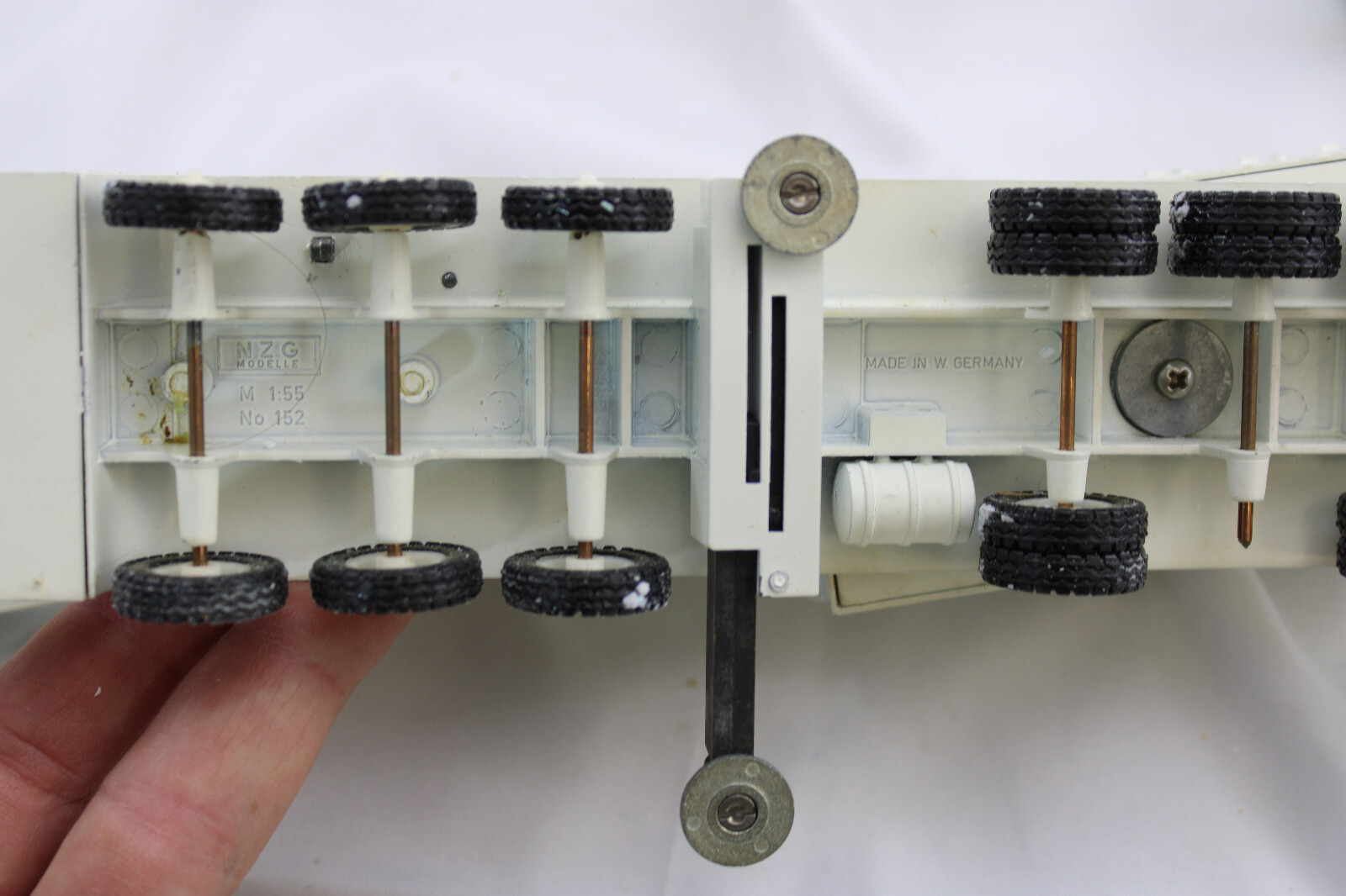 Diecast – NZG 152 – Grove TM-1400