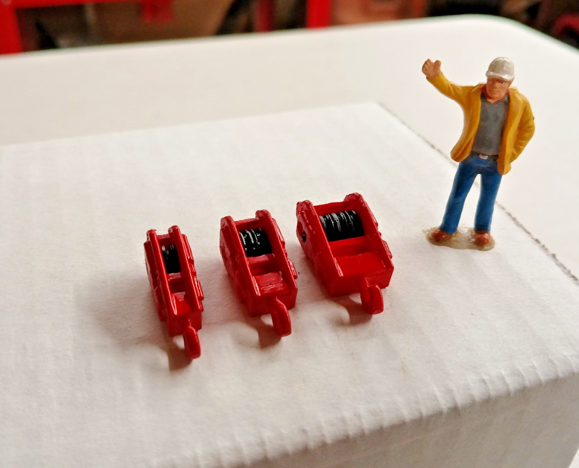3D Hook Block Set w/ Working Rolling Pulleys. Authentic Manitowoc Red. 1/50th