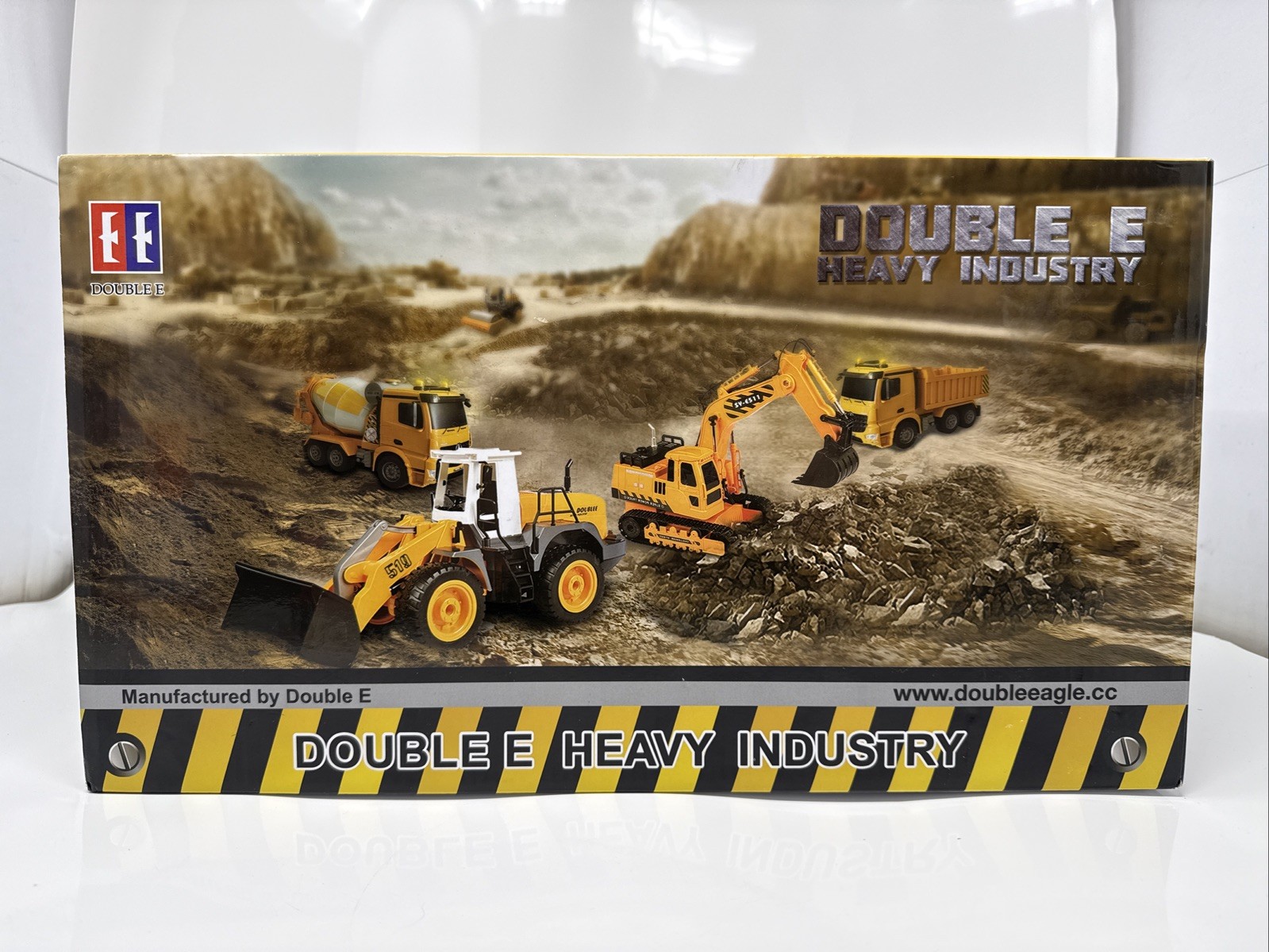 Double E Heavy Industry R/C Excavator e511-003 Eagle Gift For Boys/girls NEW!