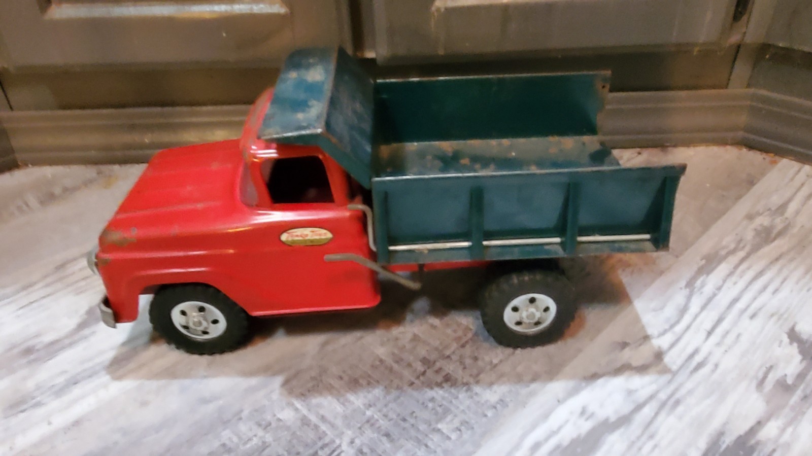 Vintage late 50s Pressed Steel Tonka Red Dump Truck