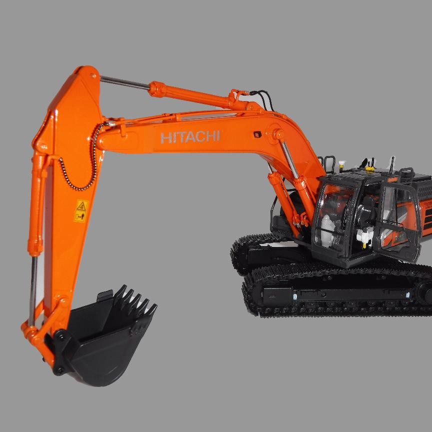 HITACHI 1/50 Scale Model Hydraulic Excavator ZX330X-7 ICT From Japan New