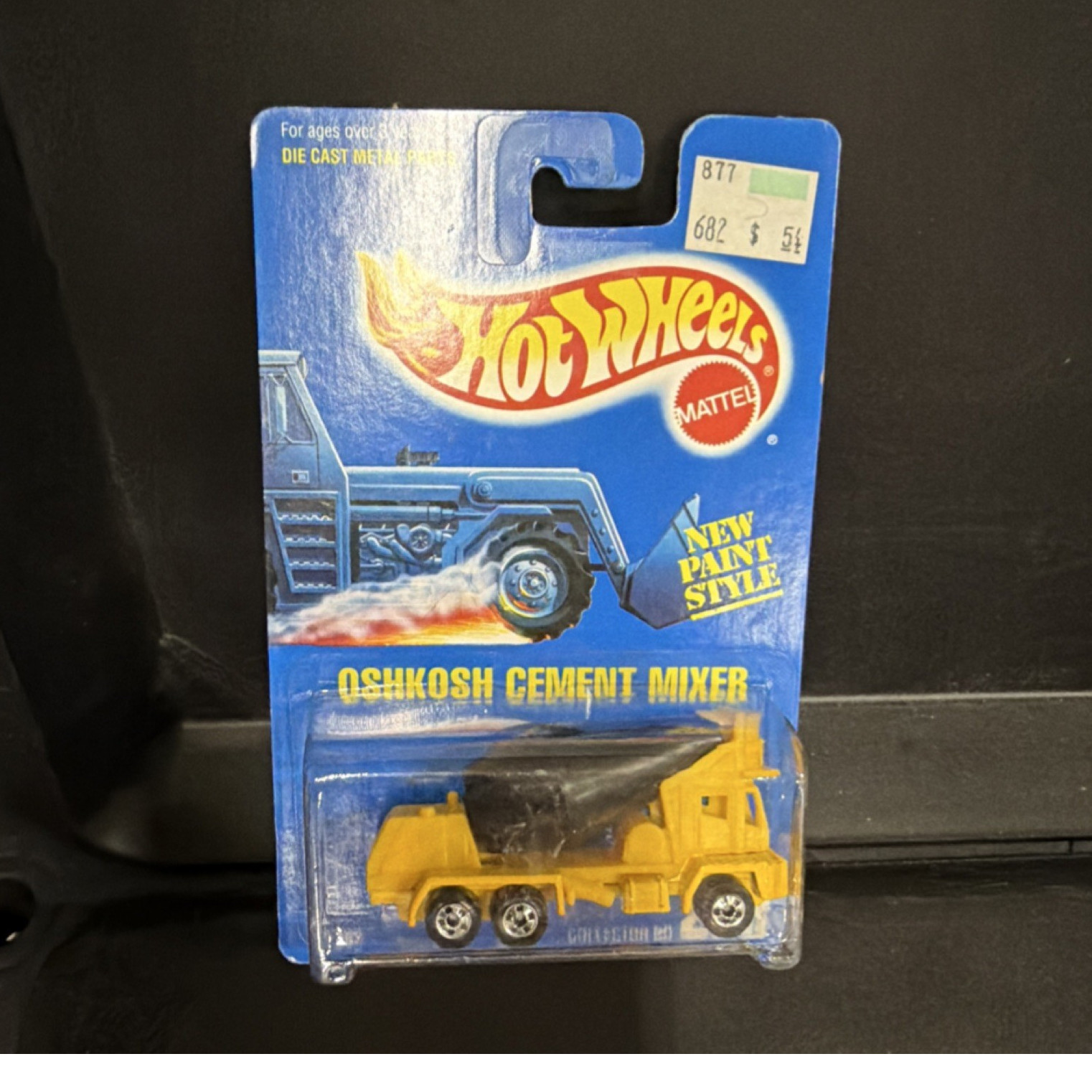 Hot Wheels Blue Card Workhorses Oshkosh Cement Mixer 1:64 Yellow Black 1983