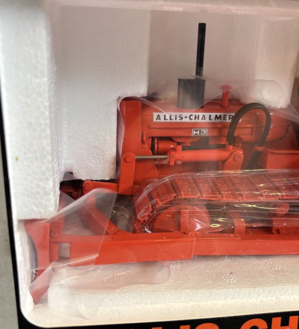 Speccast Highly Detailed H-3 Crawler with Blade SCT 236 Allis Chalmers NOS READ