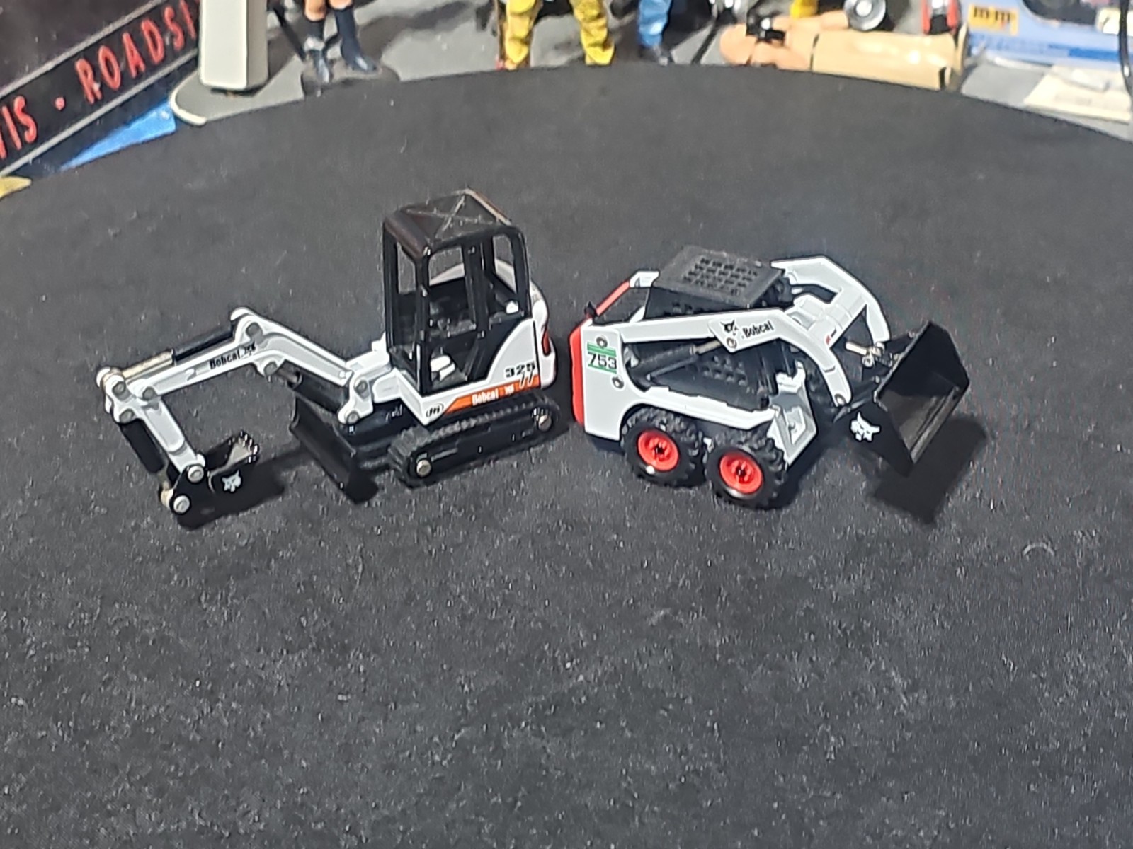 VINTAGE ERTL 1/50 Bobcat Lot OF 2 S753 Skid Steer Loader S325 Excavator NICE