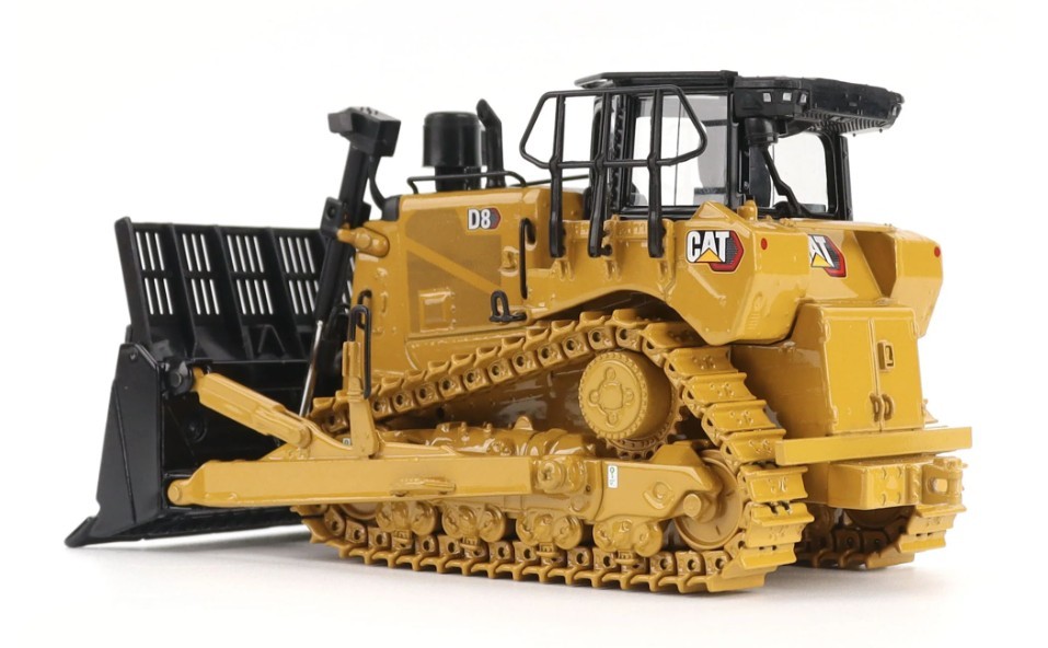 Diecast Masters 85758 Cat D8 Waste Handler Configuration 1/50 Scale Model