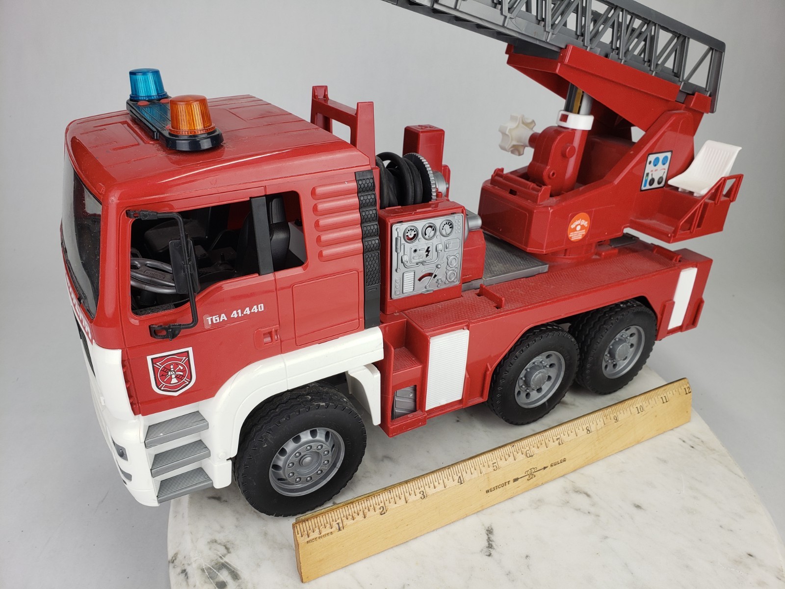 Bruder Toys Man Firetruck Ladder Hose Fire Engine Truck 2001