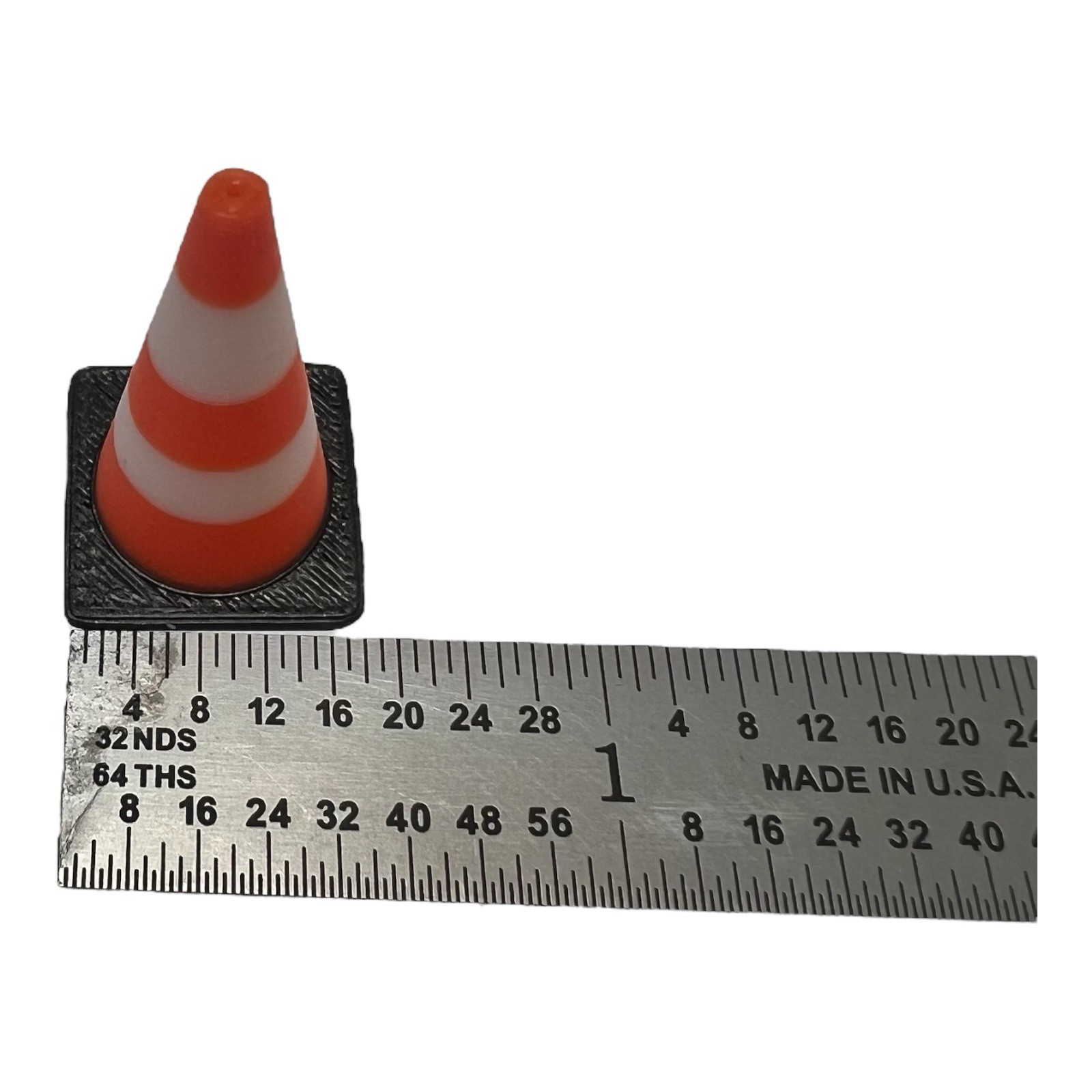 1/24 Scale Traffic Cones *12 Pack* White Bands
