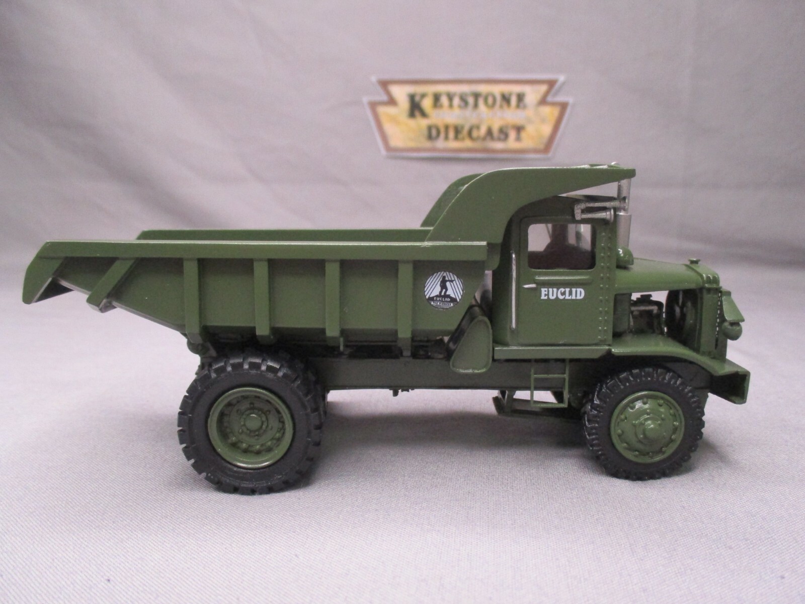 Dan Models Romania – Euclid R-15 Quarry Dumper – Military – 1:50 Scale – Resin