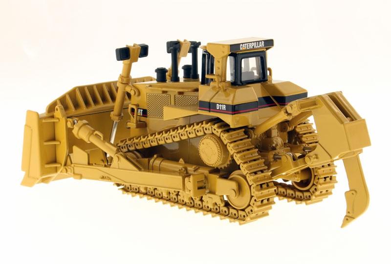 CAT Caterpillar D11R Track Type Tractor with Operator 1/50 Core Classics Series