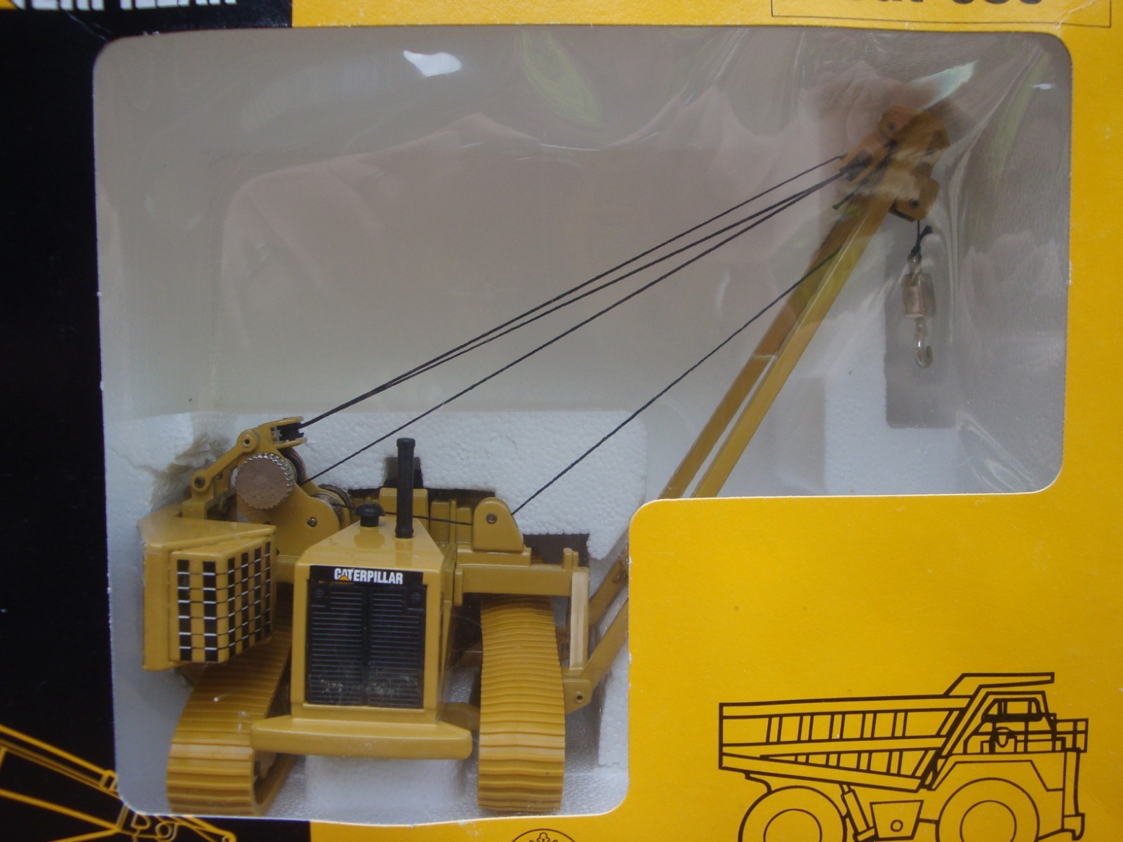 Caterpillar Cat 589 Die Cast Pipelayer Sideboom- 1:50 scale by Joal