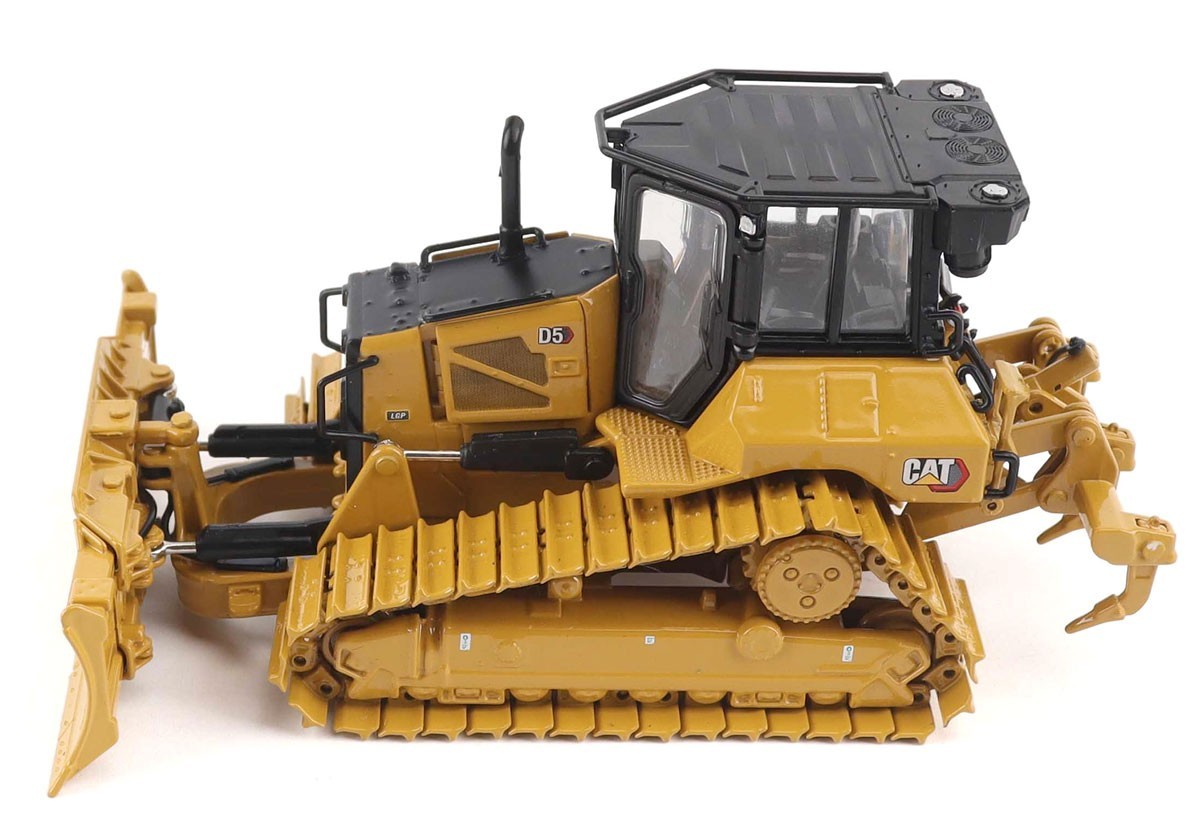 Die Cast Masters 1/50 Caterpillar D5 LGP Track Type Dozer 85752