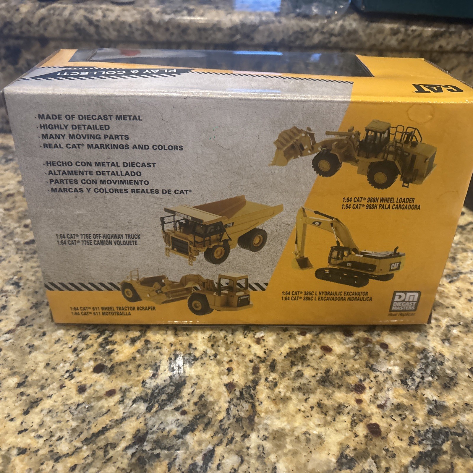 Die cast Masters Caterpillar 988H Wheel Loader 85697 1:64 CAT