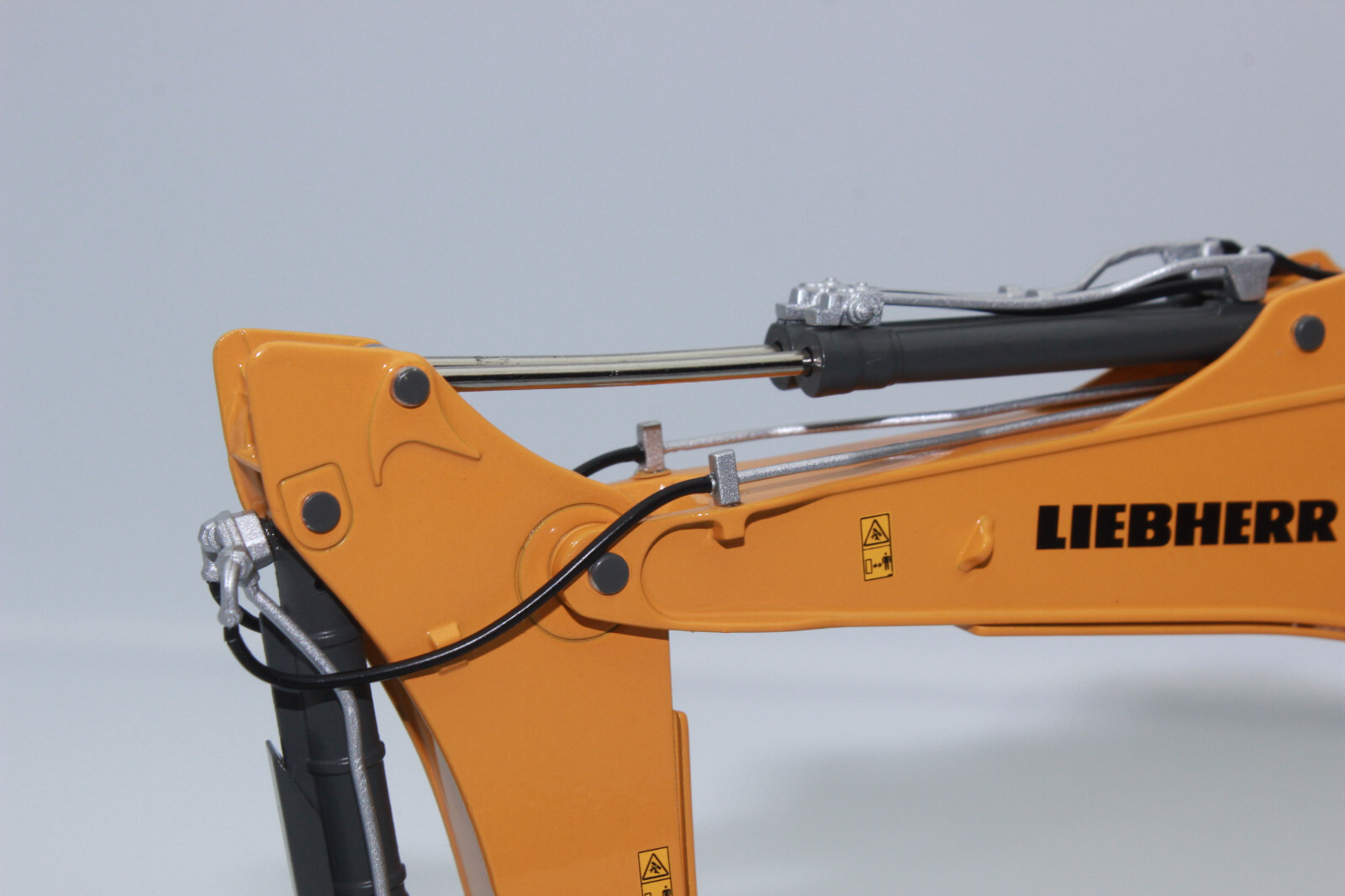 WSI 64-2011 Liebherr R 998 Kobi Crawler Excavator 1:50 New with Original Box