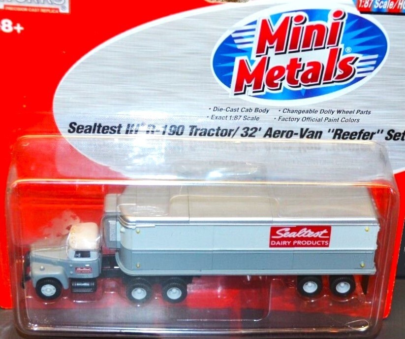 Classic Metal 31121 Sealtest IH R-190 Tractor w/32′ Aero-Van Reefer 1/87 New MIB