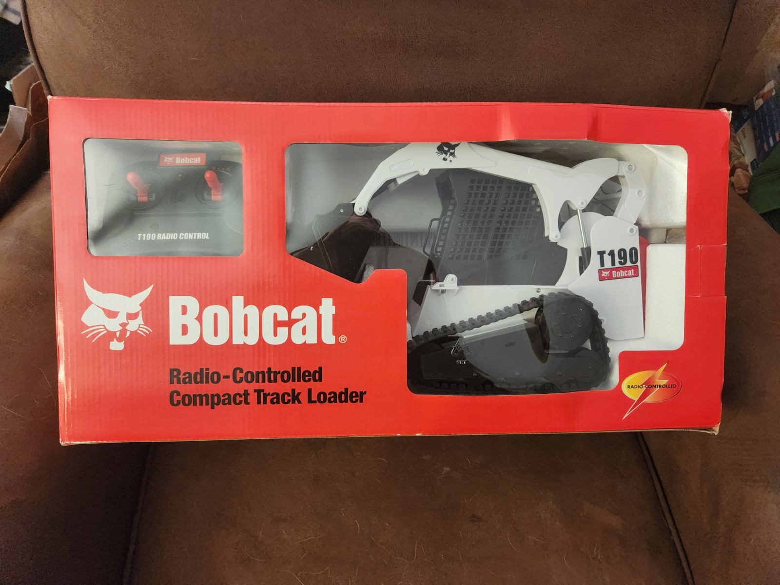 Bobcat T190 Radio Controlled Compact Track Loader