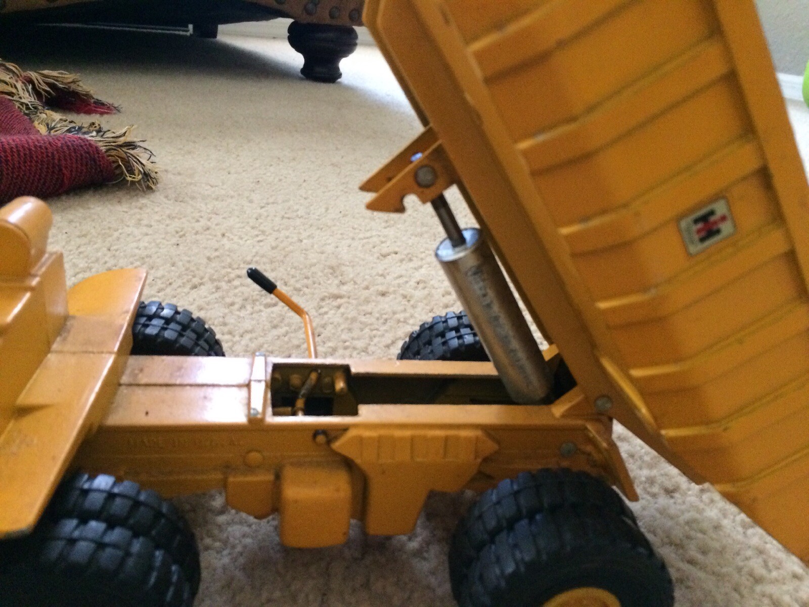 VINTAGE ERTL-IH-PAYHAULER-BLUEPRINT-HYDRAULIC DUMP TRUCK INTERNATIONAL-# 425