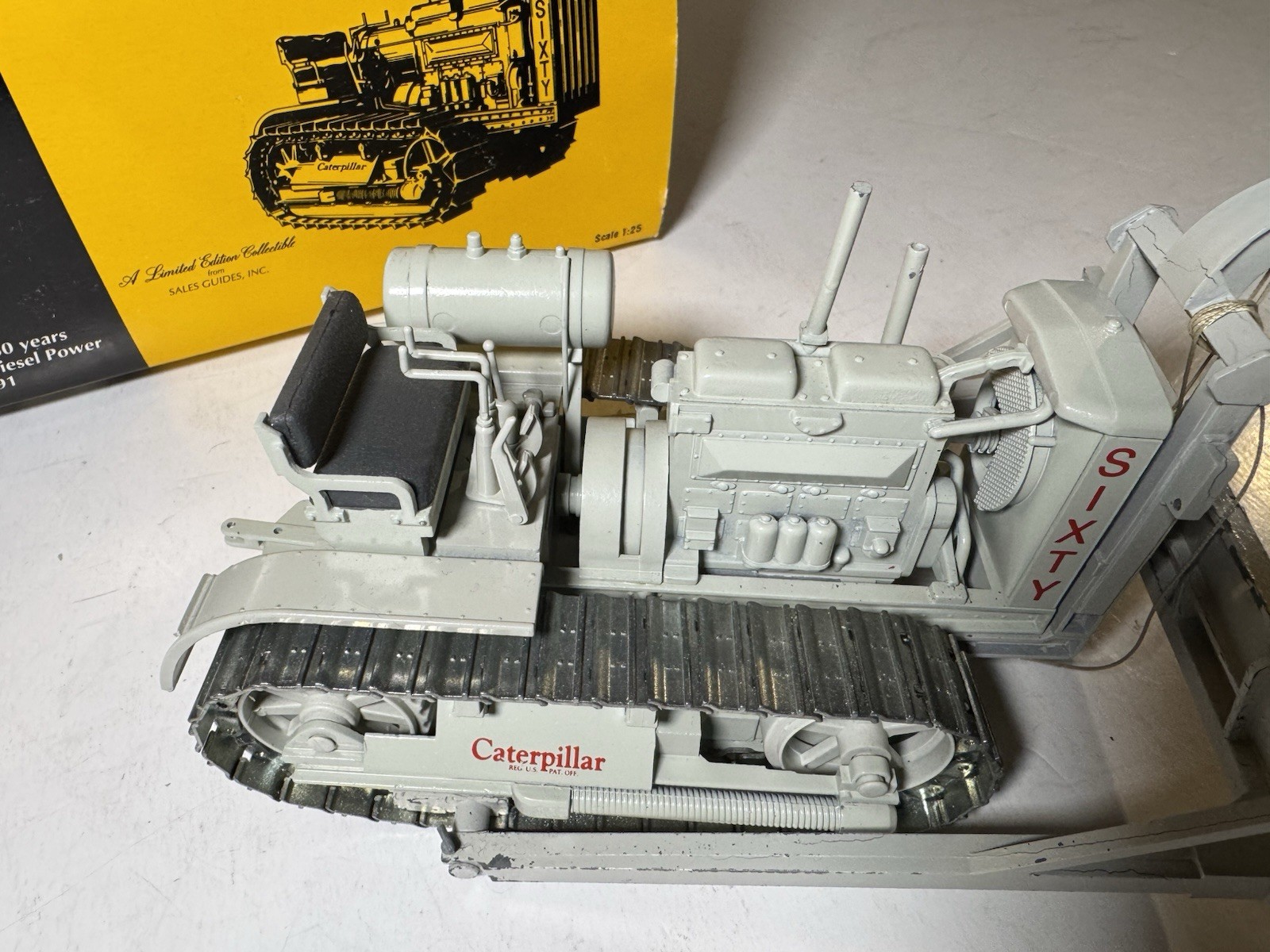 CONRAD 1:25 CAT 1931 MODEL SIXTY DIESEL CRAWLER w/custom Front Cable Blade