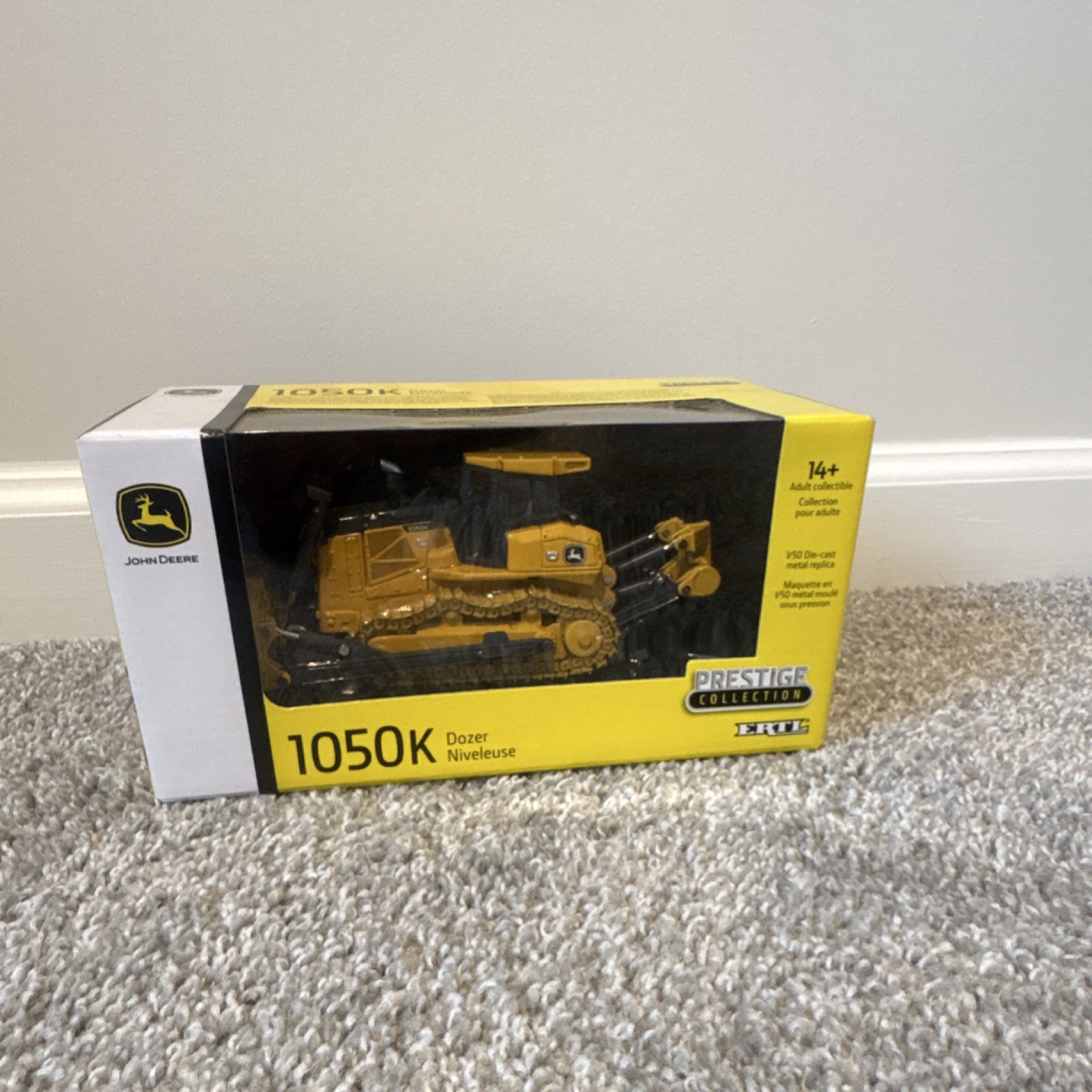 ERTL John Deere 1050K Dozer 1:50 Die-cast Prestige Collection 45515A