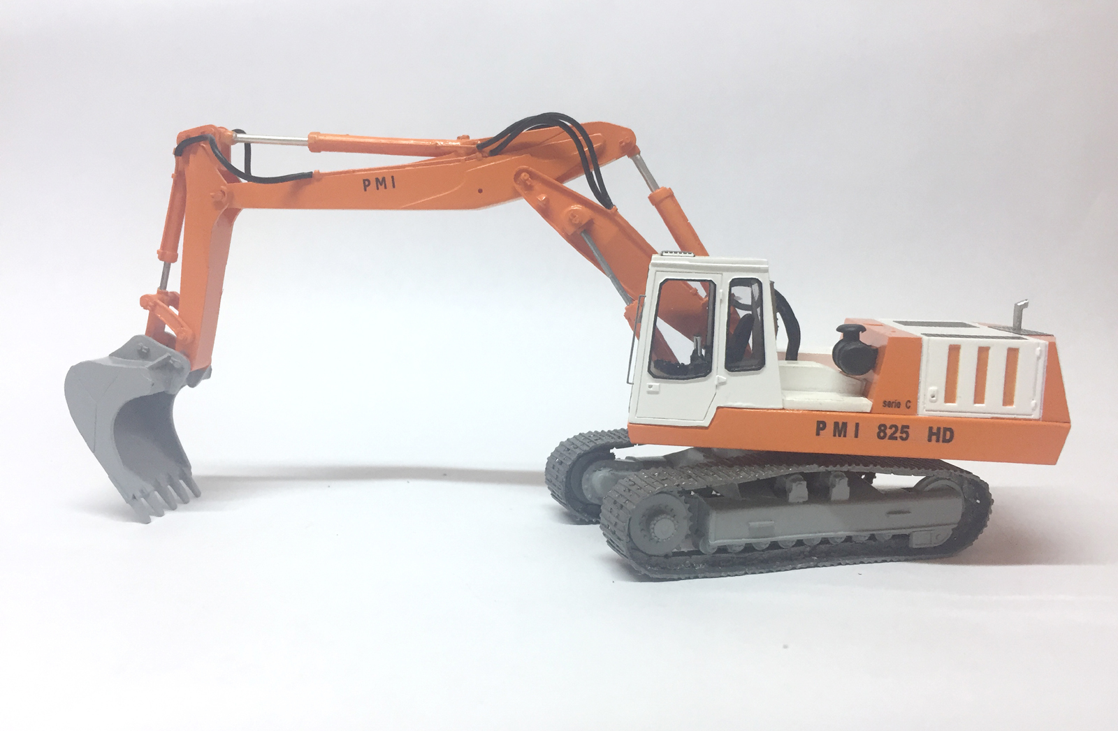 Resin KIT 1/50 Padana Macchine Industriali PMI 825HD serie C Rock Bucket
