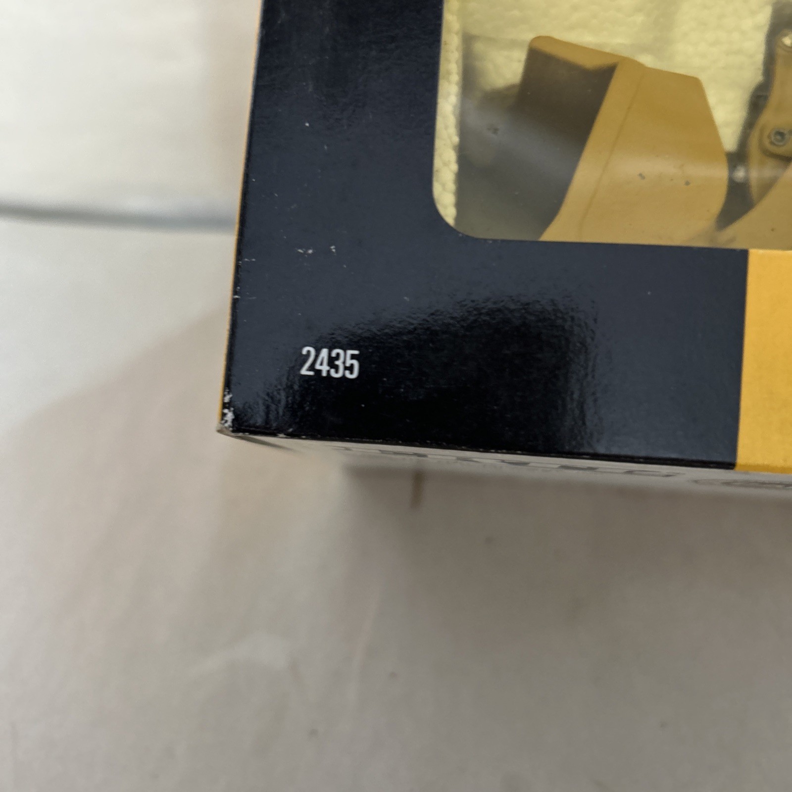 Ertl 2435 1:50 scale die-cast model of a Caterpillar 988B Wheel Loader. Box 4