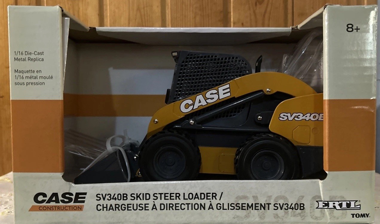 ERTL Case SV340B Skid Steer Loader 1/16 Die-Cast Metal Replica 44197 NIB