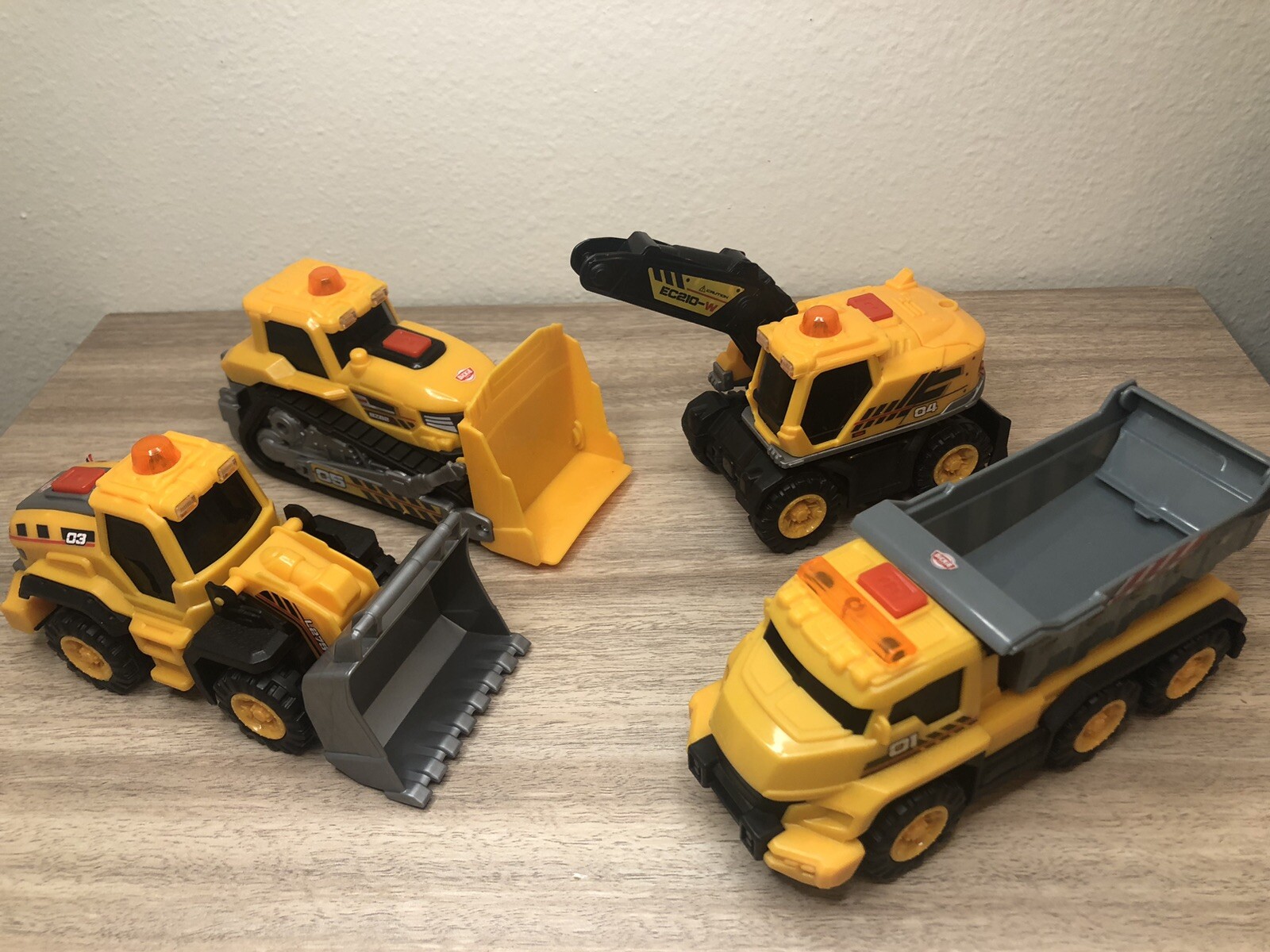 Dickie Toys Light Up Construction Trucks Lot Of 4-Dozer, Loader, Dump, Excavator