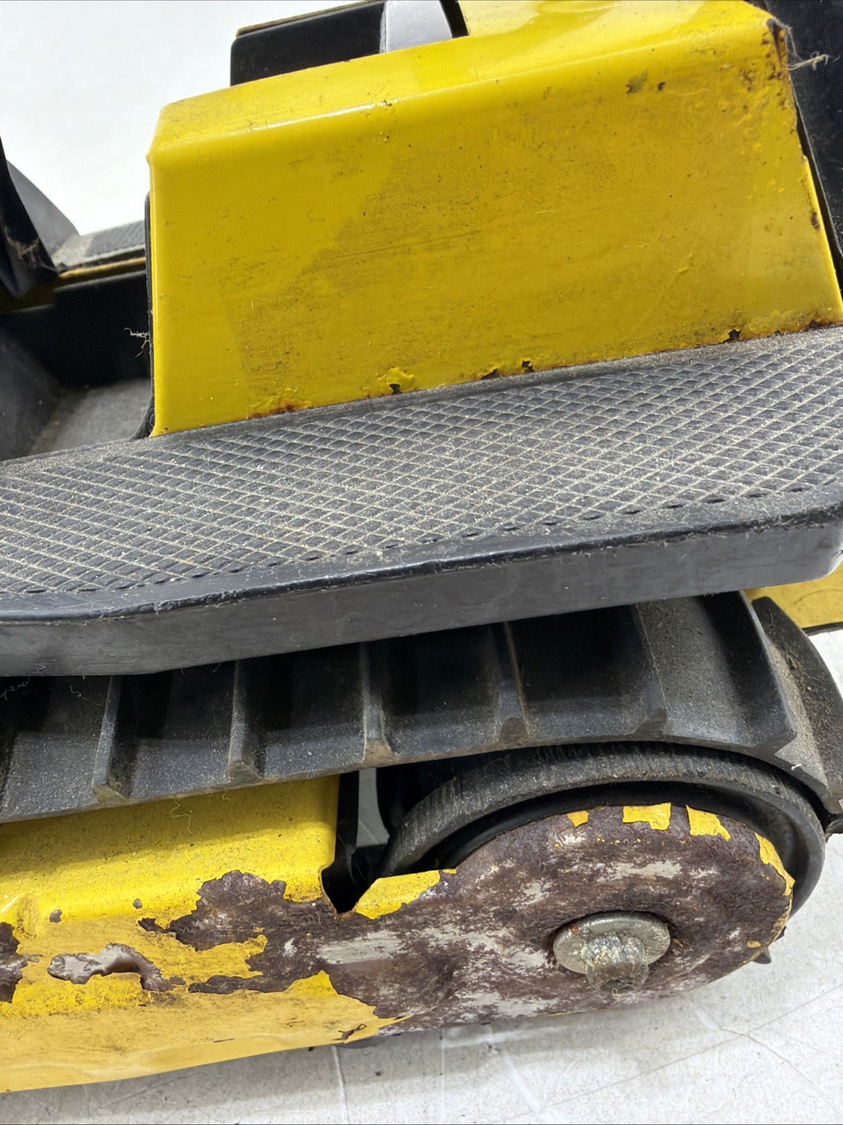 Vintage 1980’s Tonka Yellow Steel Bulldozer 13″ Model #51054