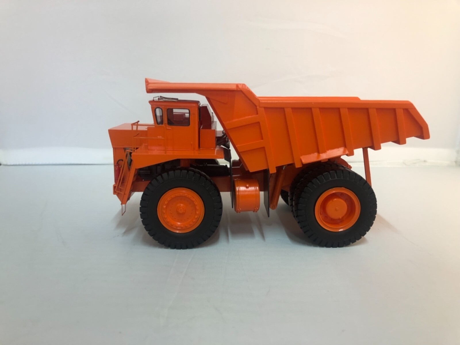 Resin 1/50 Unit Rig Lectra Haul 85 ton – Ready Made Resin Model by Fankit