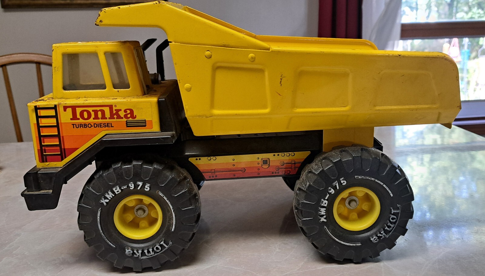 Vintage Mighty Tonka Toys Yellow Metal Turbo Diesel Dump Truck XMB-975 Steel Toy