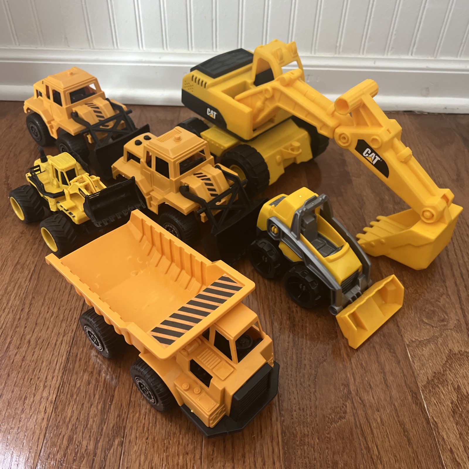 CAT Excavator & Variety Of Small Construction Vehicles Toys For Kids, 6 Pcs.