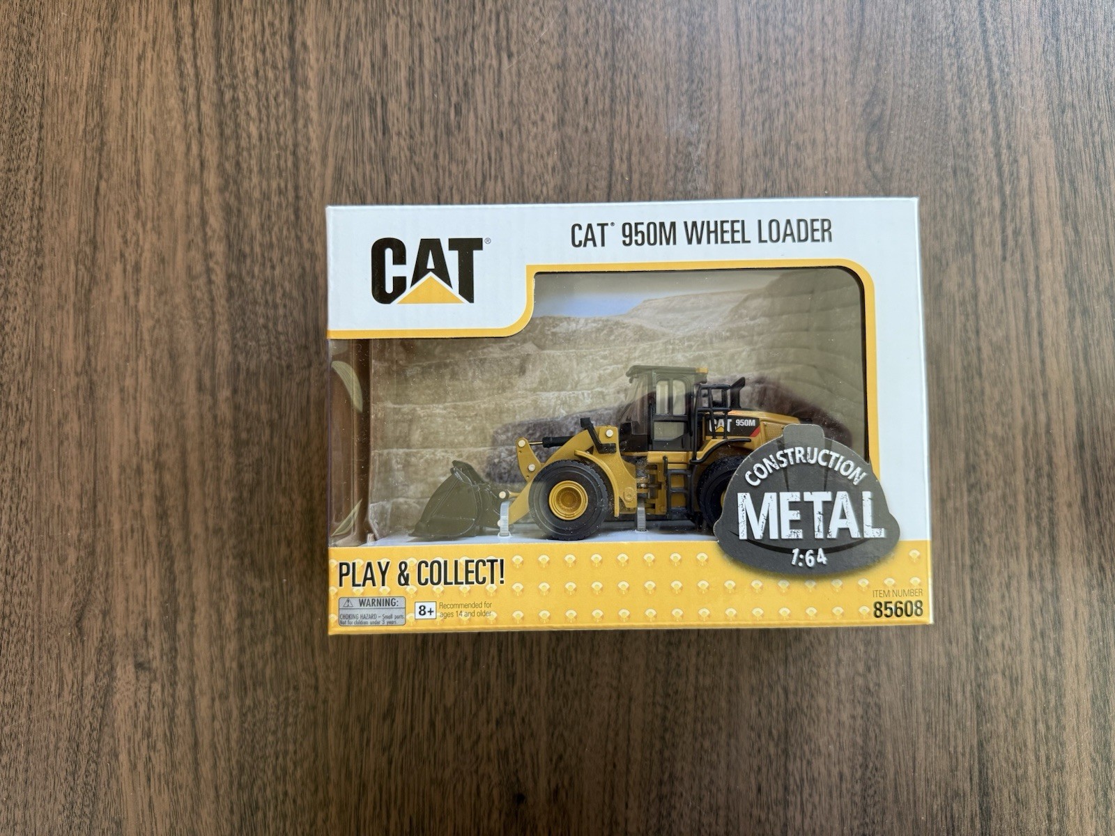 Diecast Masters 85608 CAT 950M Wheel Loader 1/64 Scale Model